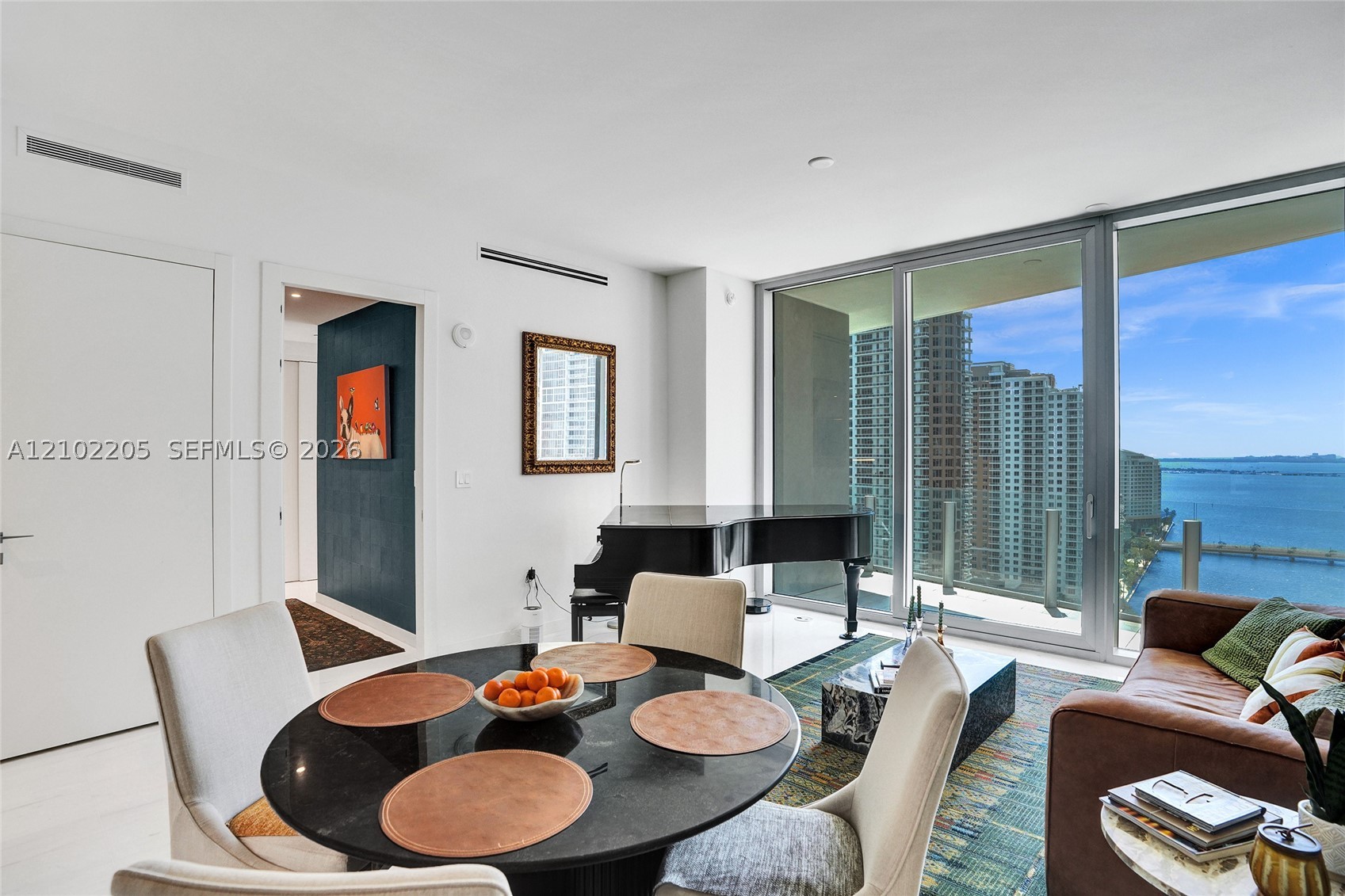 image Aston Martin Residences8