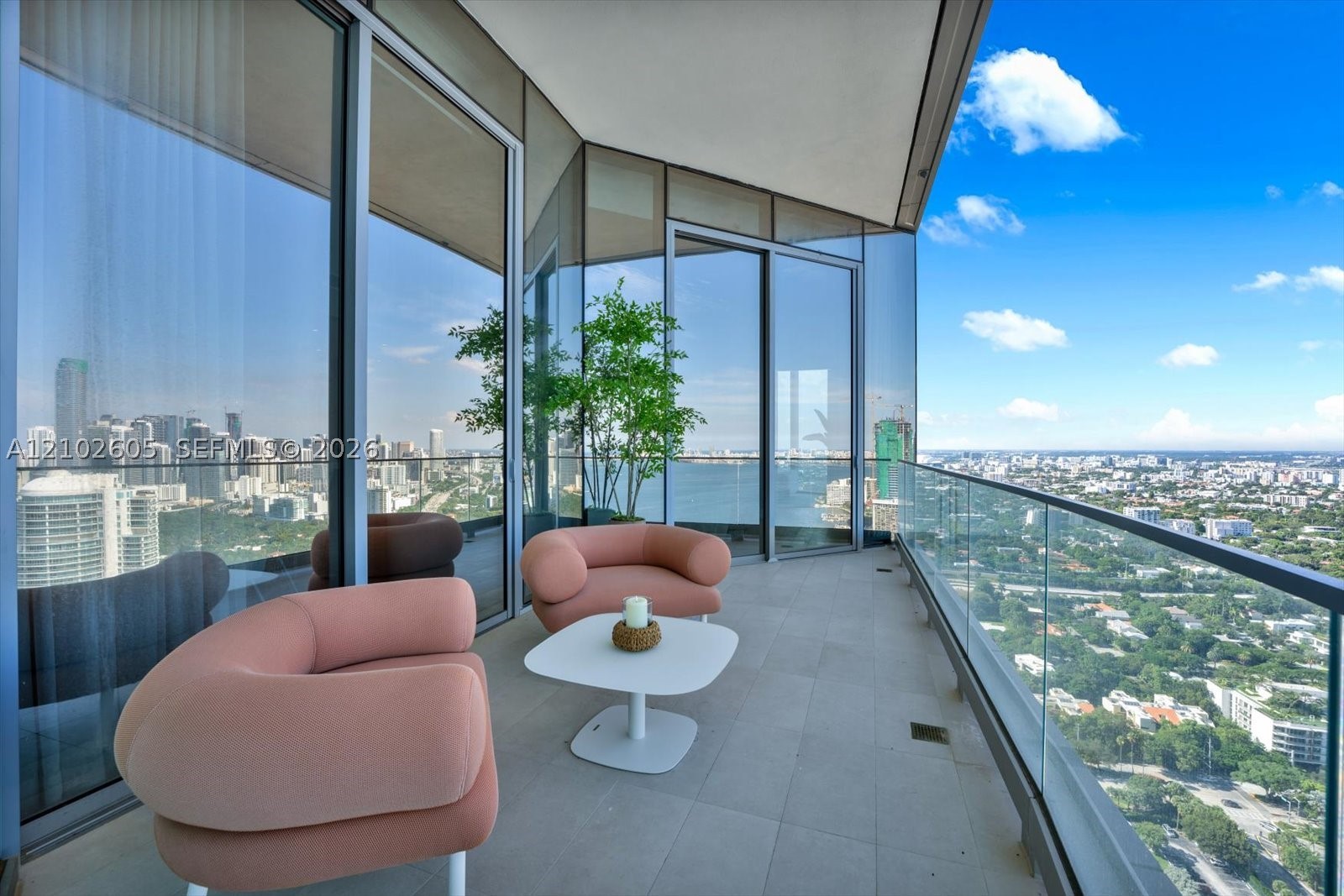 image Una Residences12