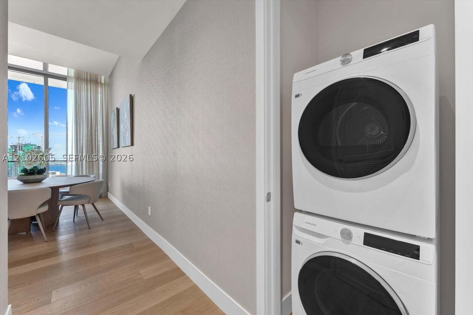 image Una Residences26