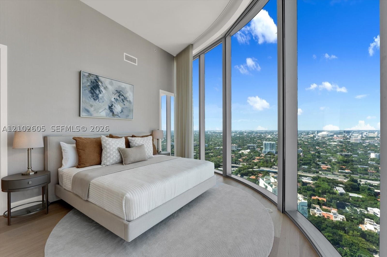 image Una Residences7