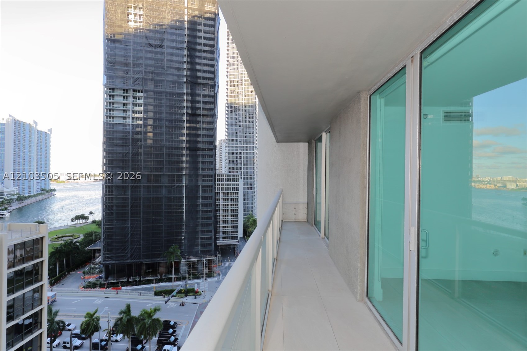 image 500 Brickell East17