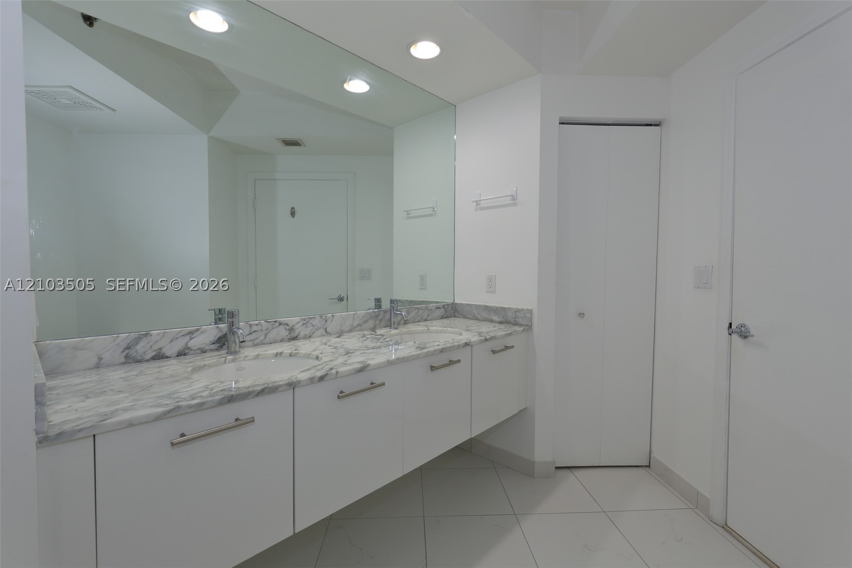 image 500 Brickell East23
