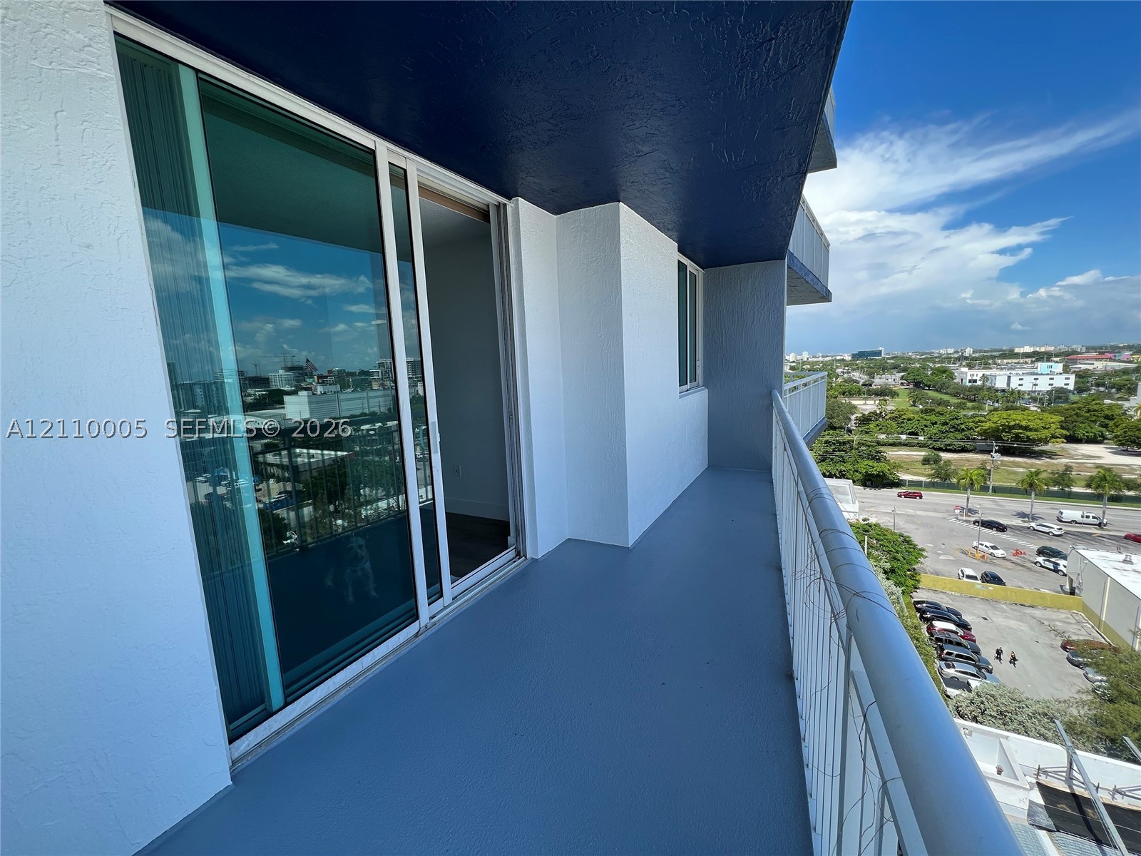 image 1800 Biscayne Plaza2