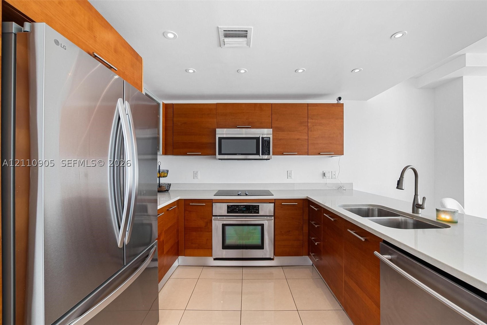 3250 NE 1st Ave #1117 Miami, FL 33137