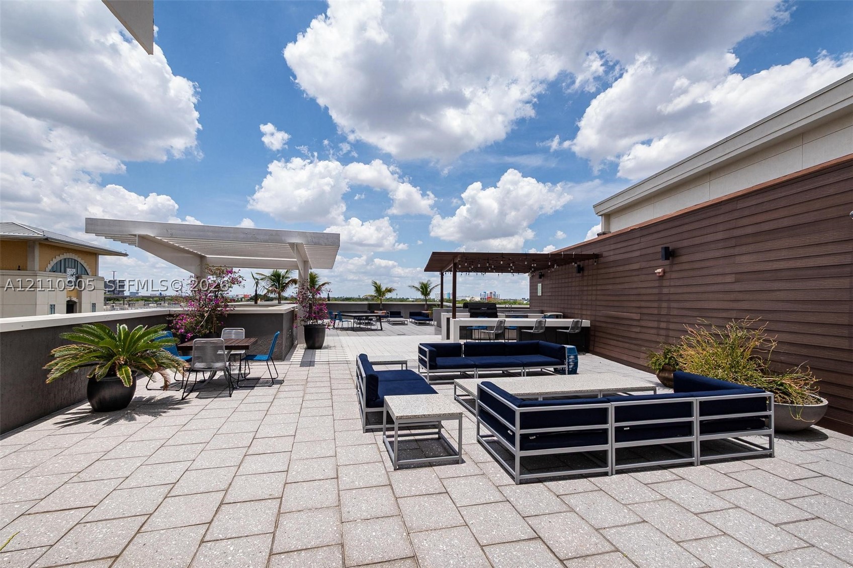 3250 NE 1st Ave #1117 Miami, FL 33137