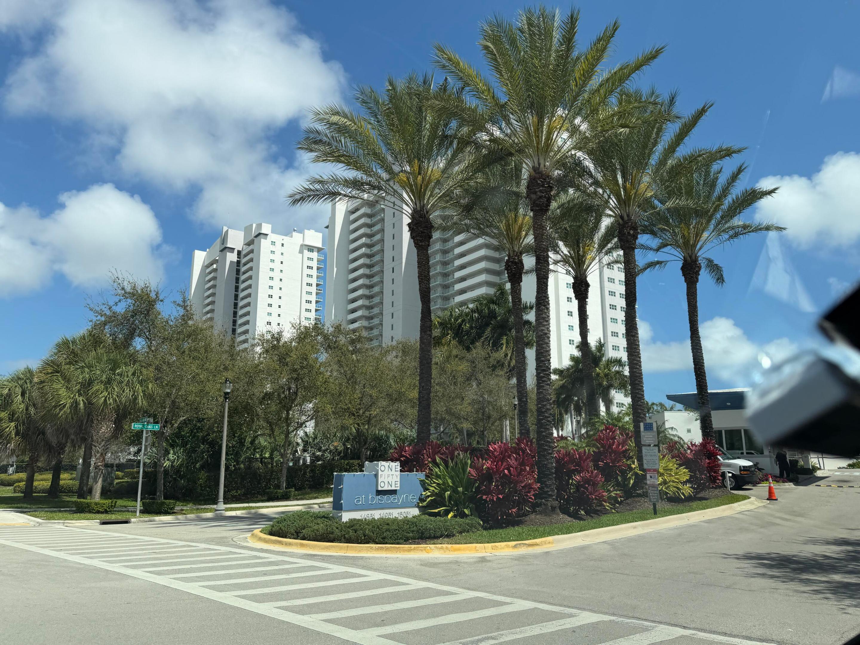 15051 Royal Oaks #1603 North Miami, FL 33181