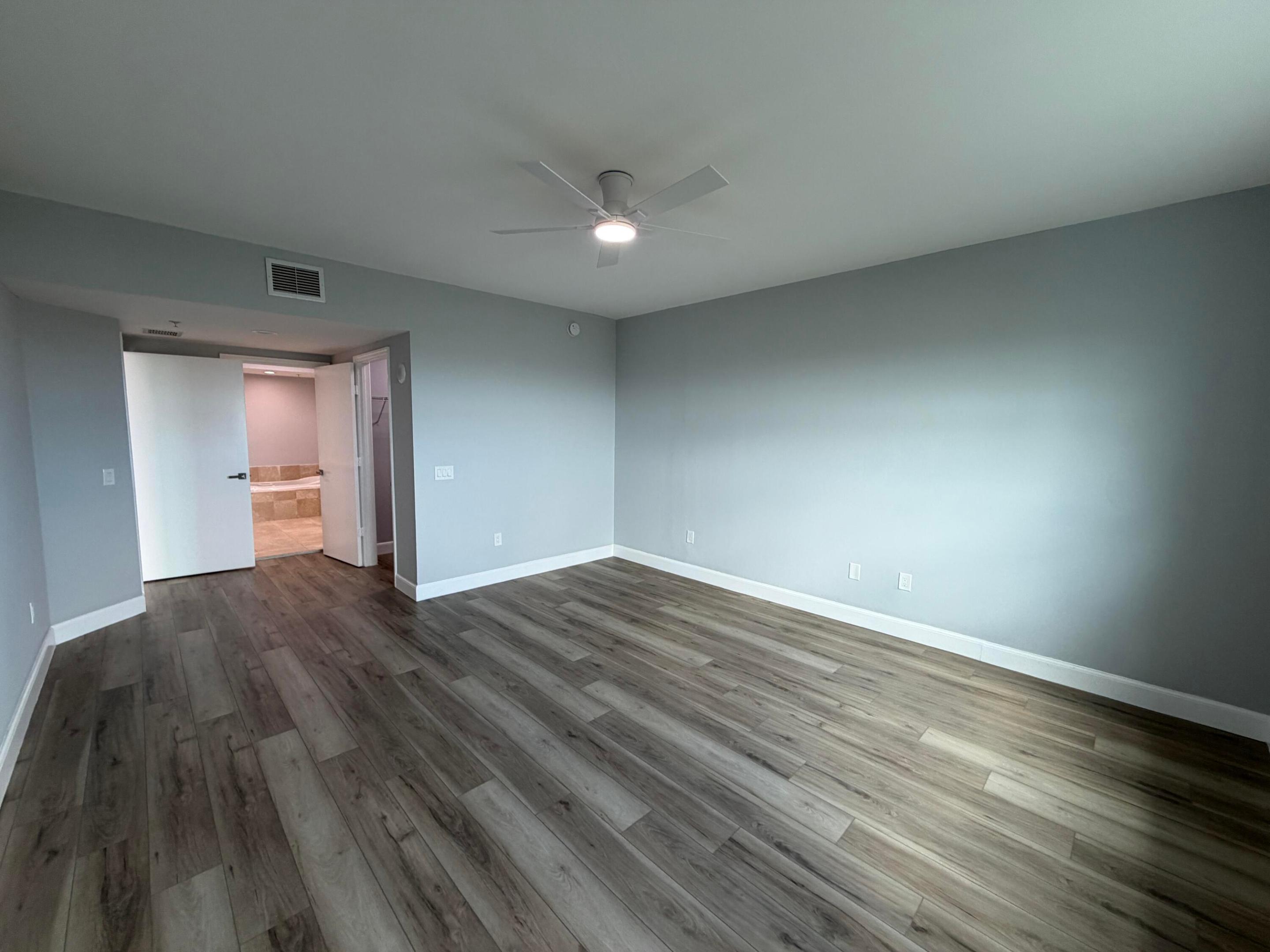 15051 Royal Oaks #1603 North Miami, FL 33181