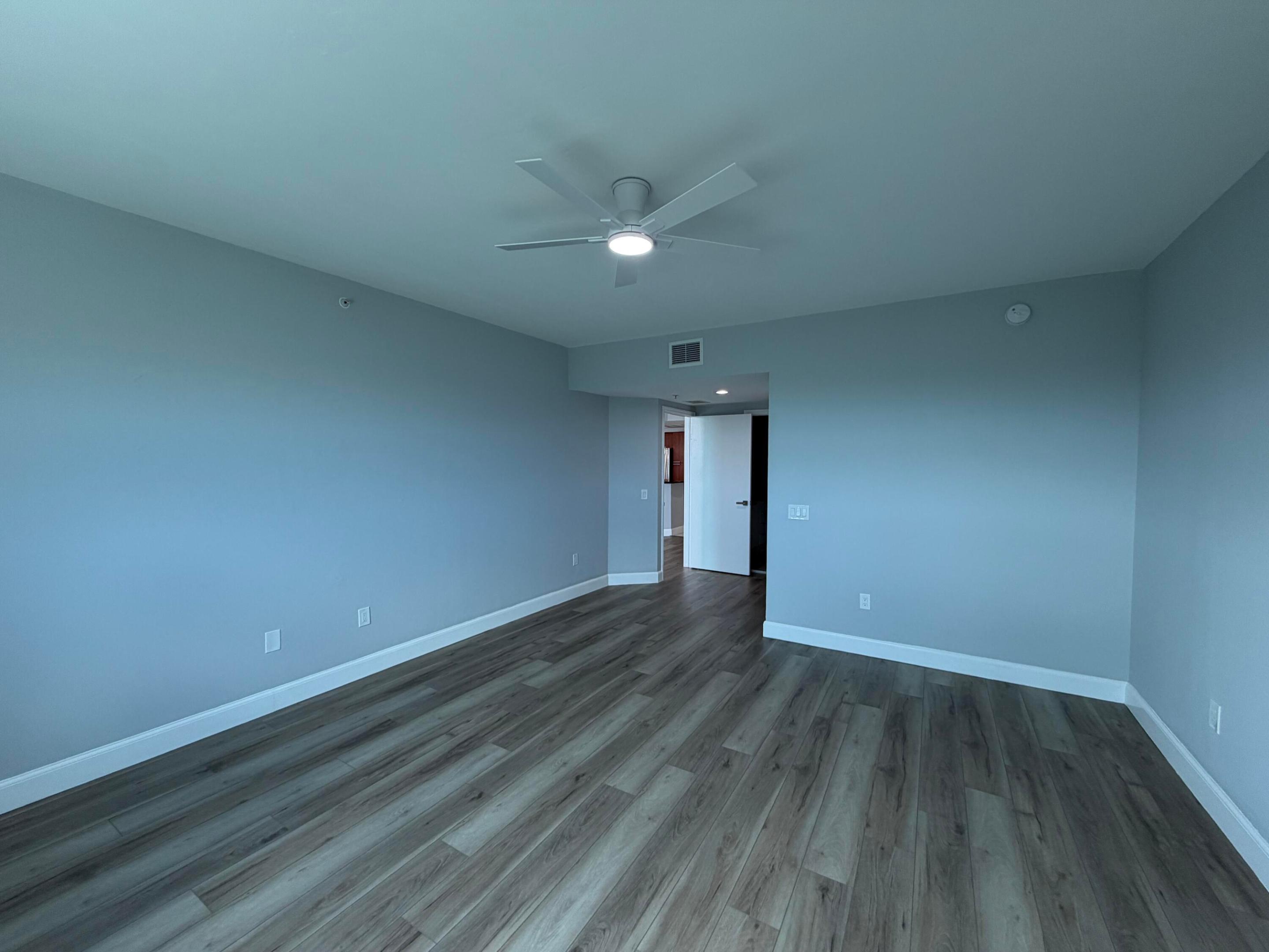 15051 Royal Oaks #1603 North Miami, FL 33181