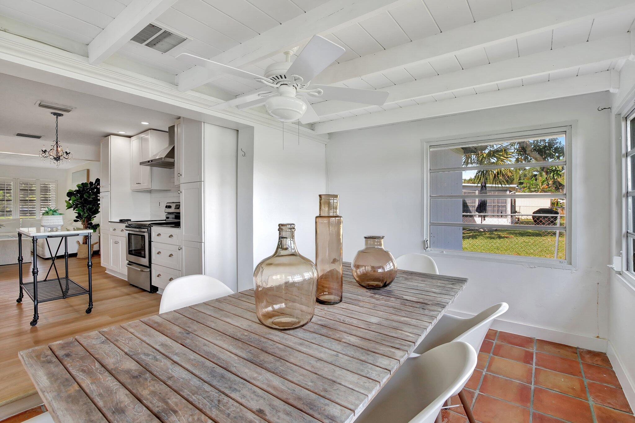 3019 N 57th Hollywood, FL 33021