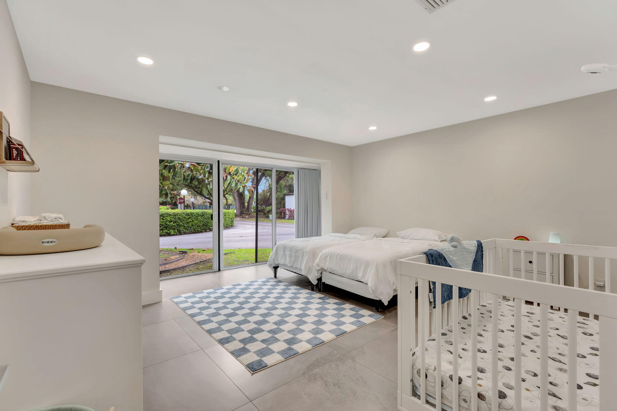 3019 N 57th Hollywood, FL 33021