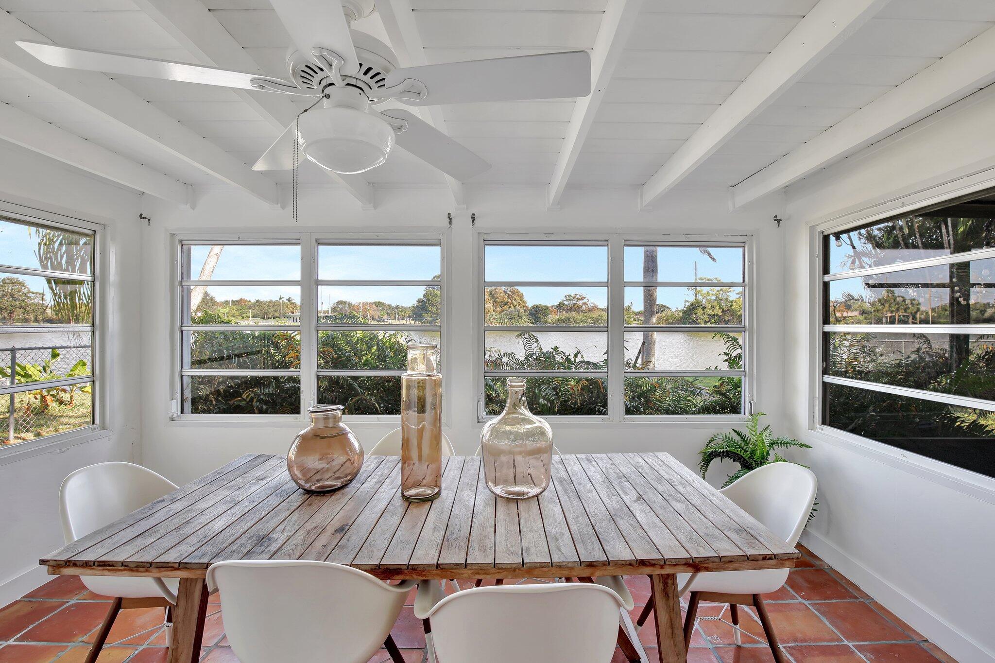 3019 N 57th Hollywood, FL 33021