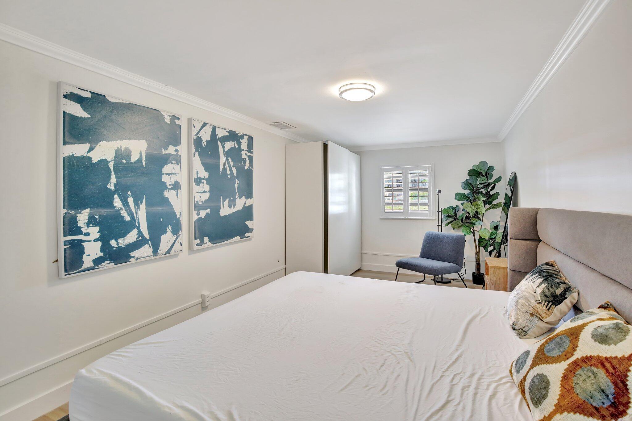 3019 N 57th Hollywood, FL 33021