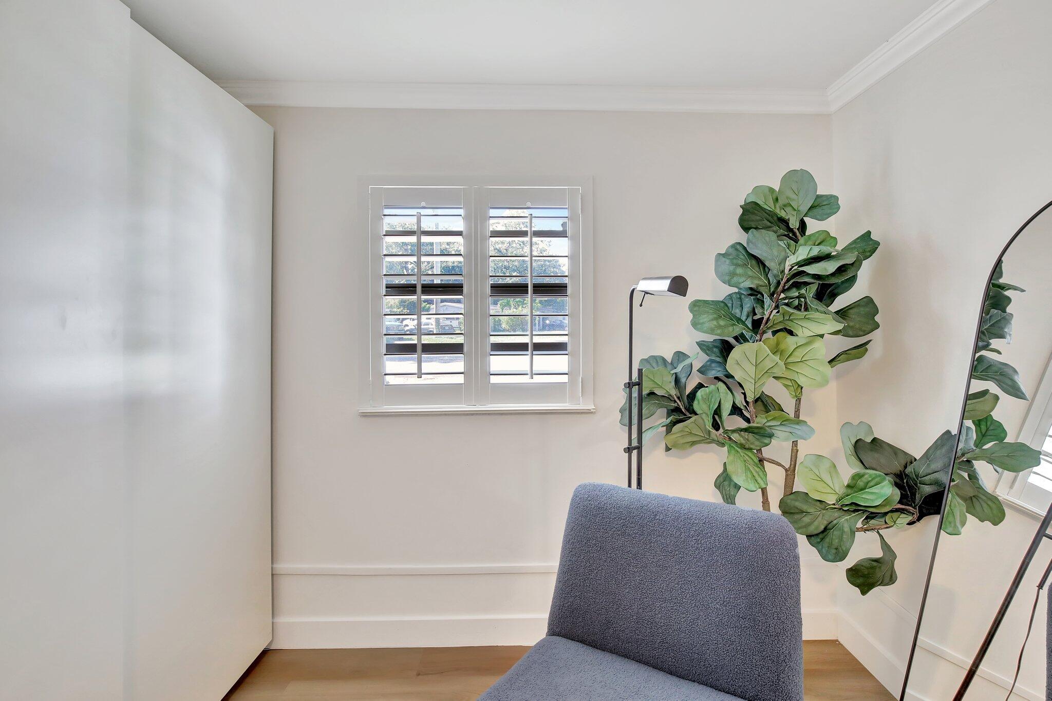 3019 N 57th Hollywood, FL 33021