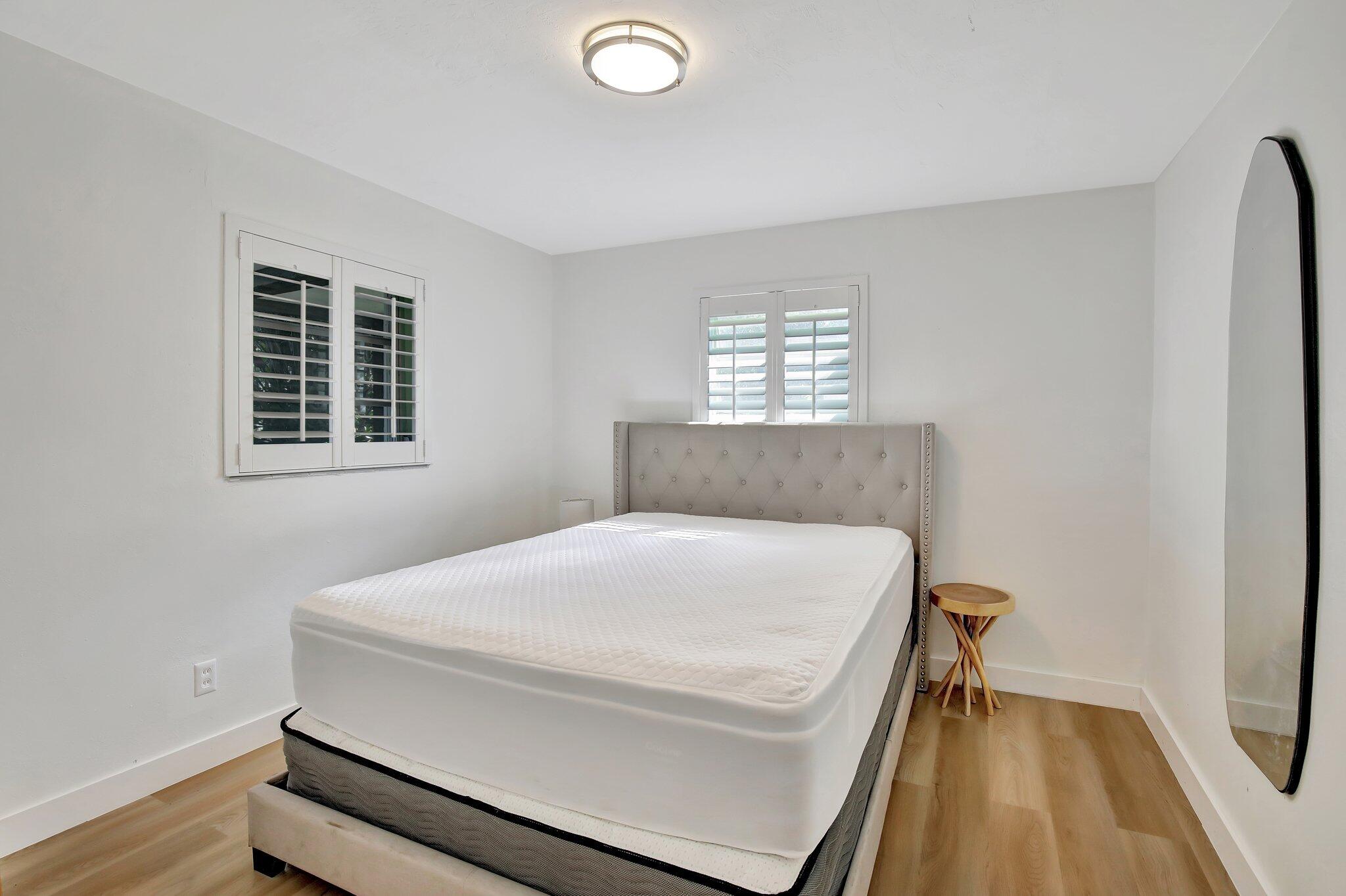 3019 N 57th Hollywood, FL 33021