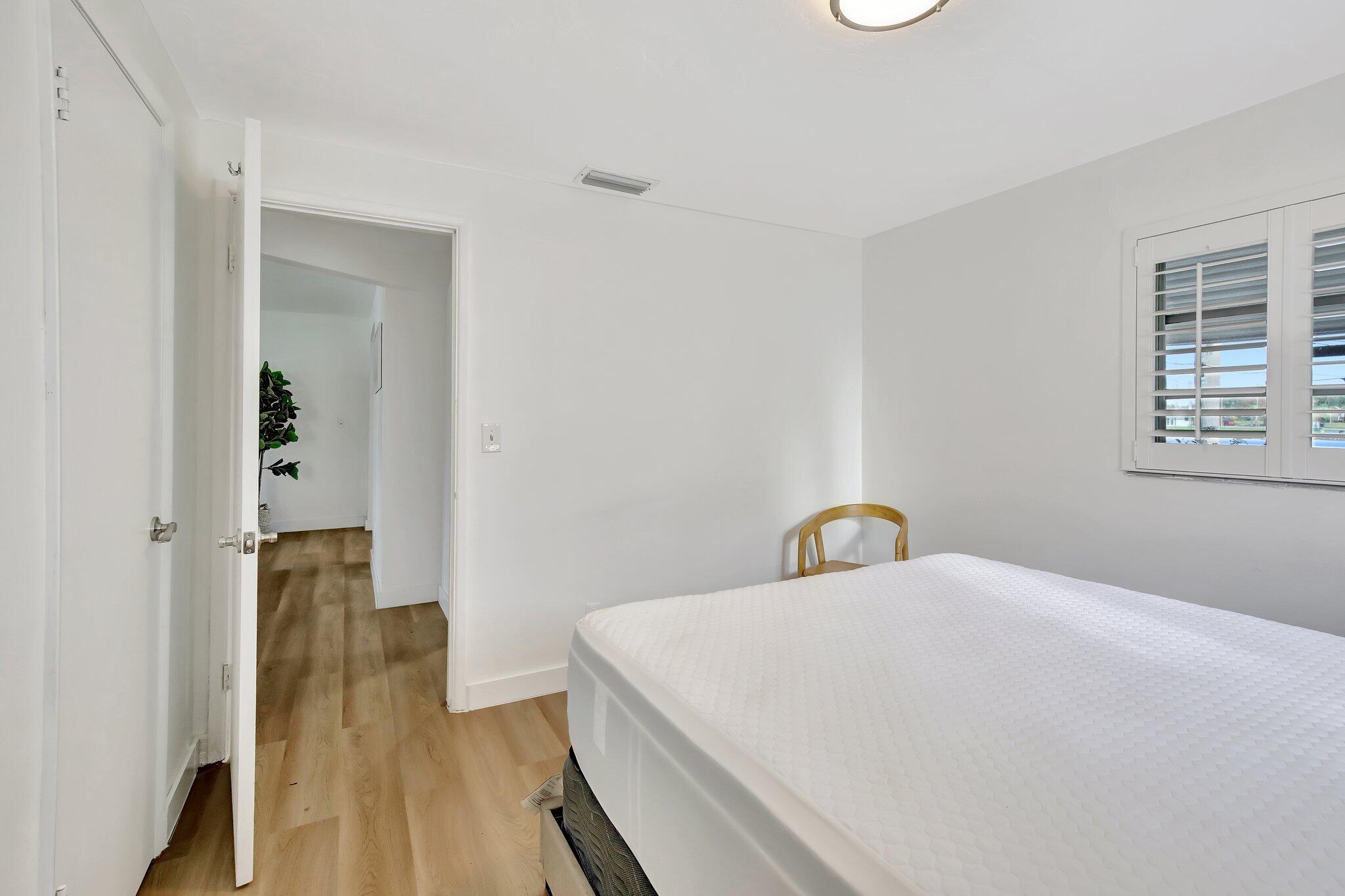 3019 N 57th Hollywood, FL 33021