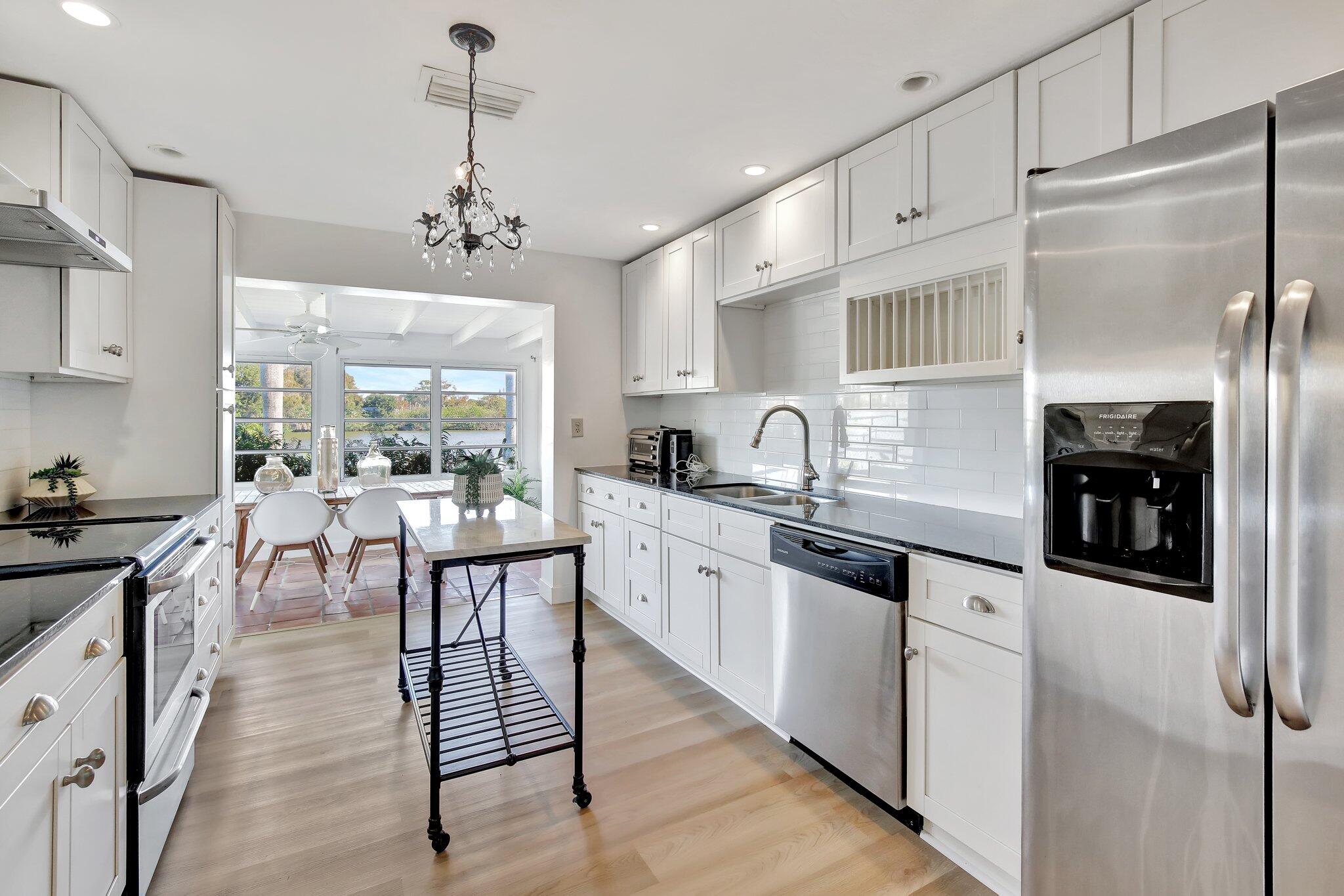 3019 N 57th Hollywood, FL 33021