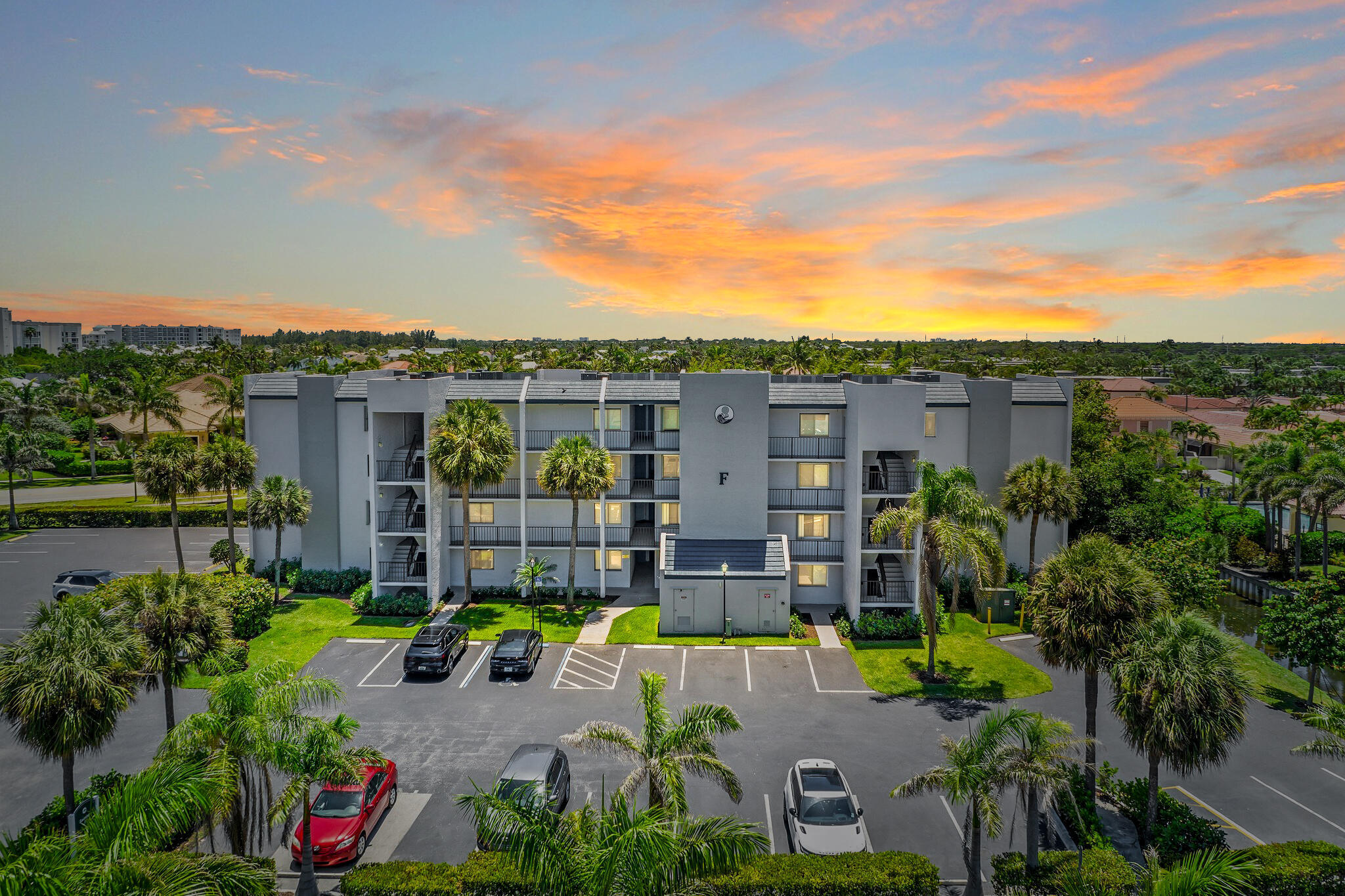 1605 S Us Hwy 1 #F303 Jupiter, FL 33477