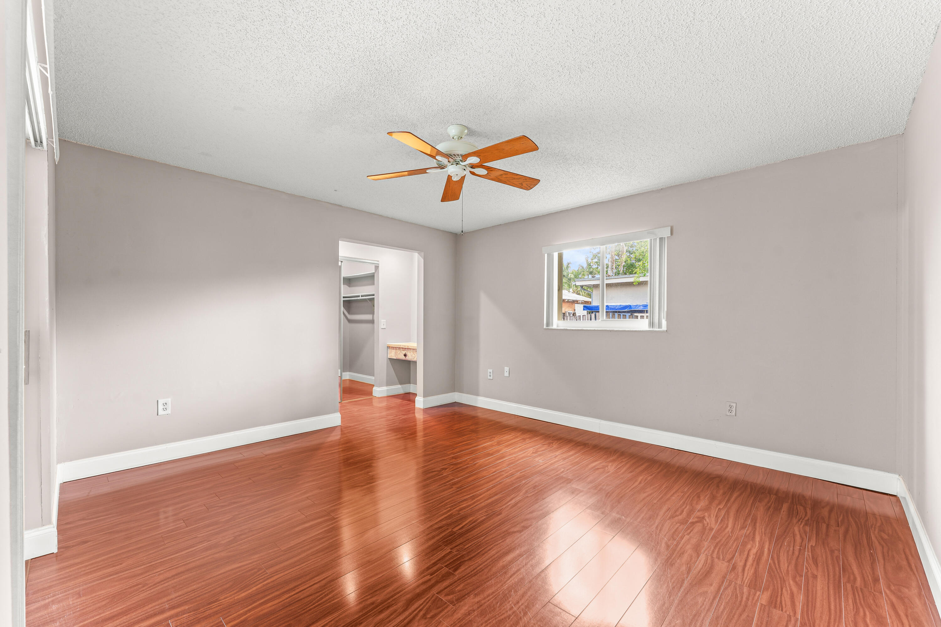 8821 NW 3rd Pembroke Pines, FL 33024