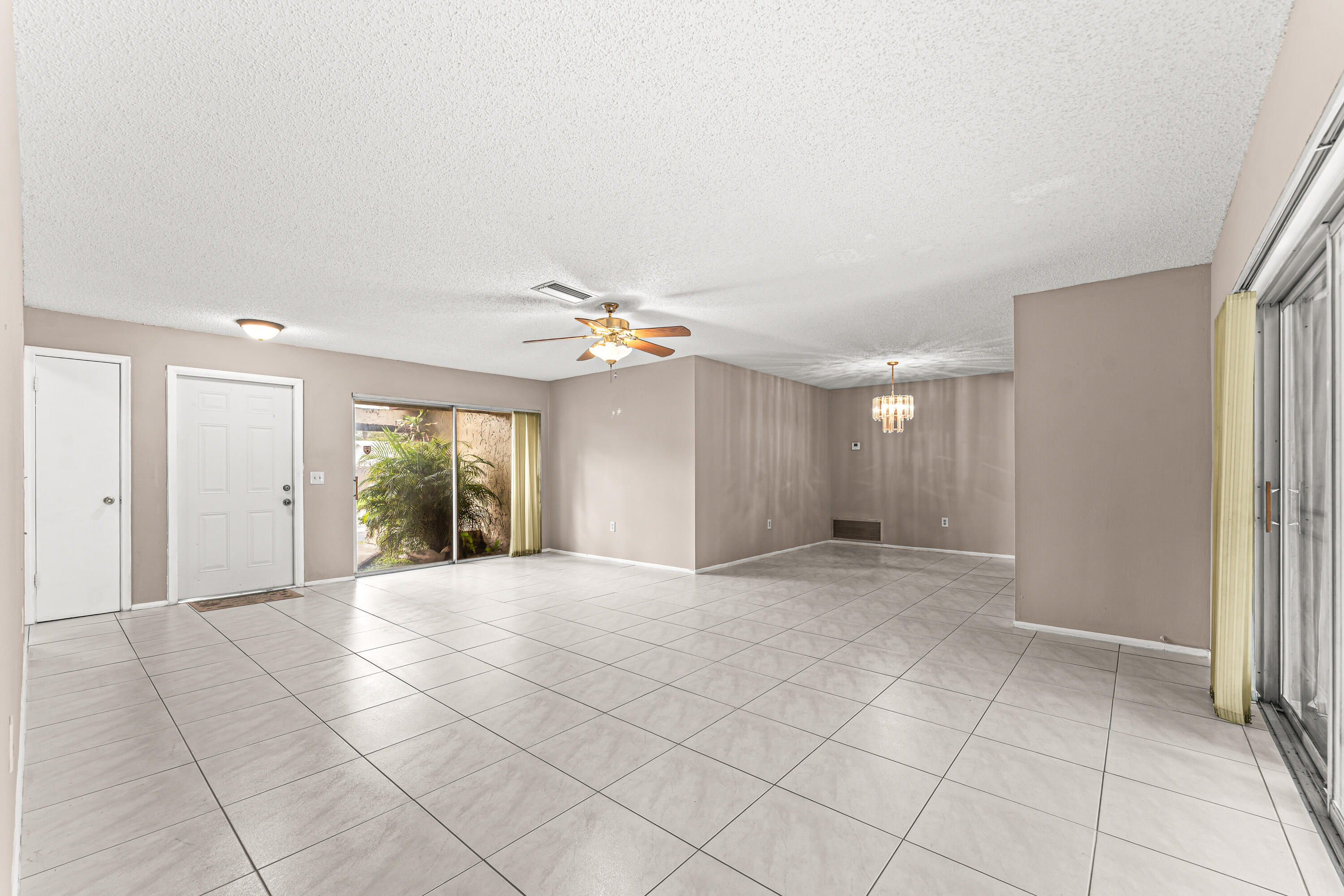 8821 NW 3rd Pembroke Pines, FL 33024