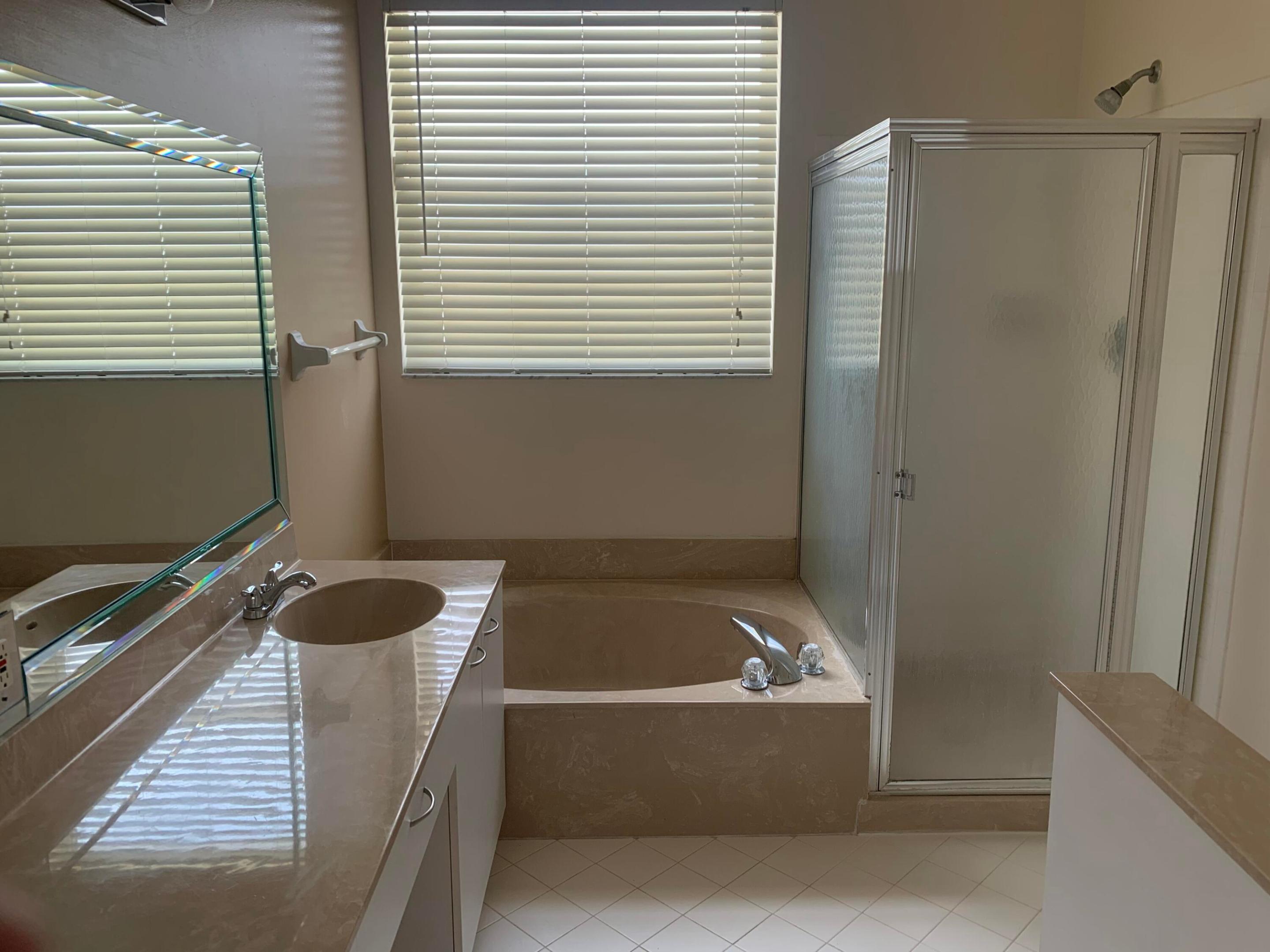 15350 NW 6th Pembroke Pines, FL 33028