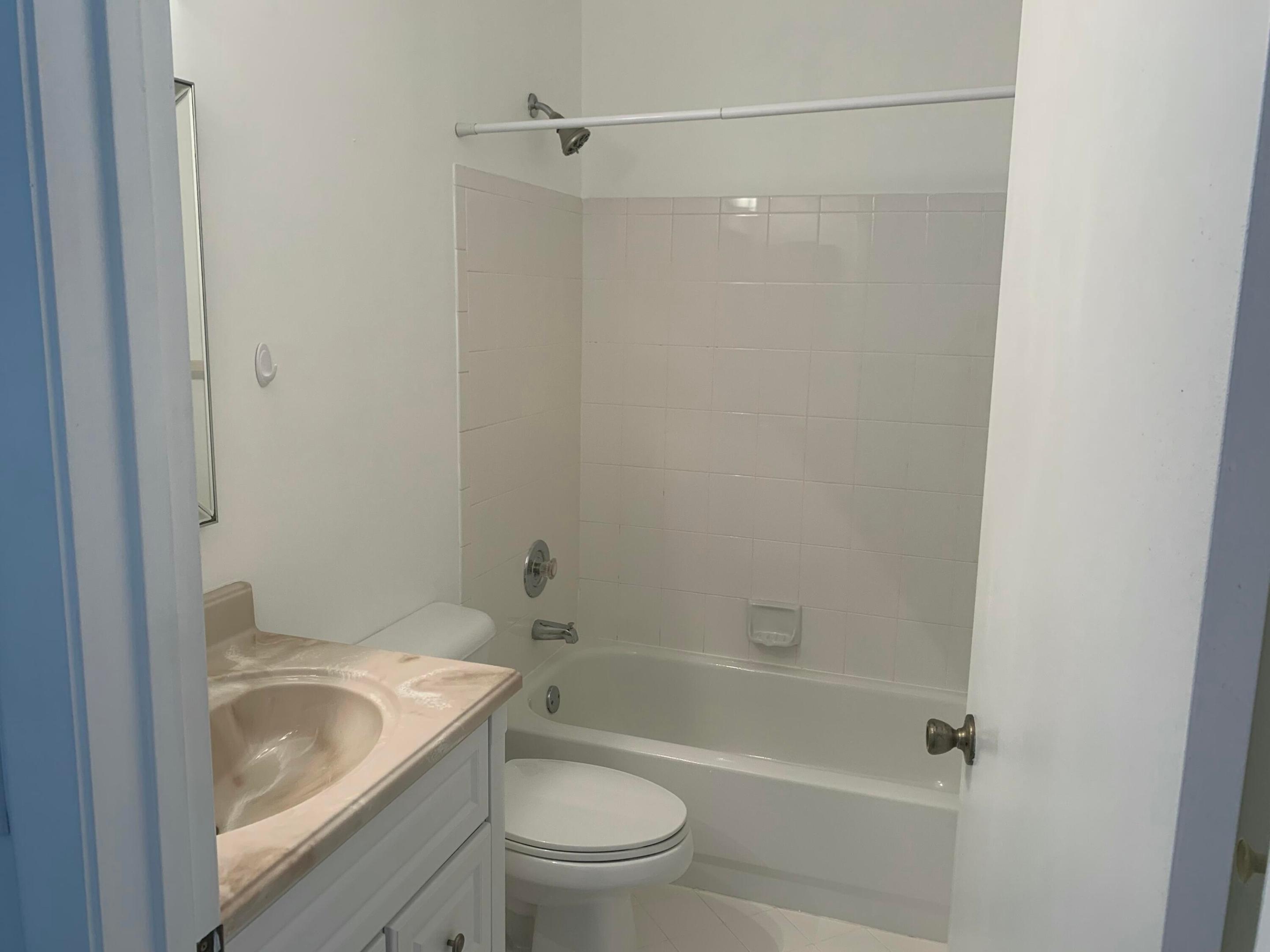 15350 NW 6th Pembroke Pines, FL 33028