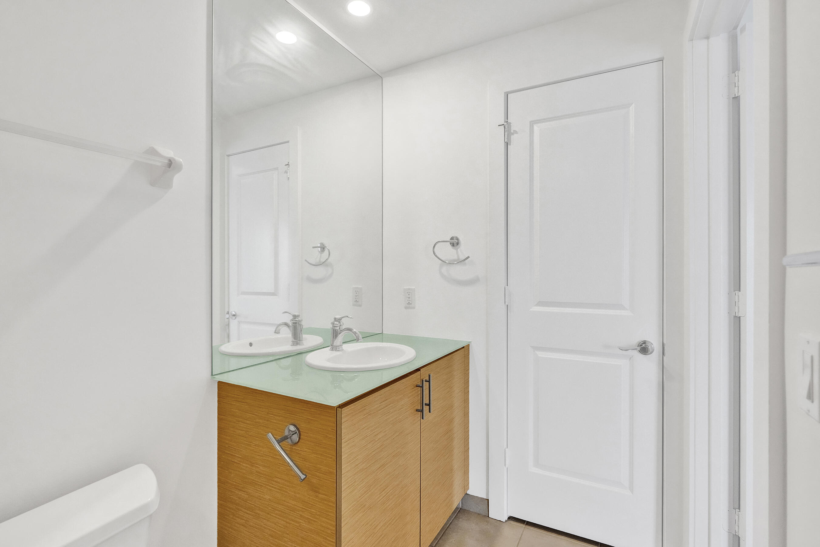 315 NE 3rd Ave #1201 Fort Lauderdale, FL 33301