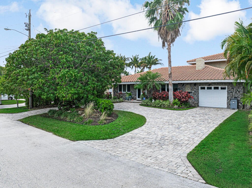 491 SE 16th Ave