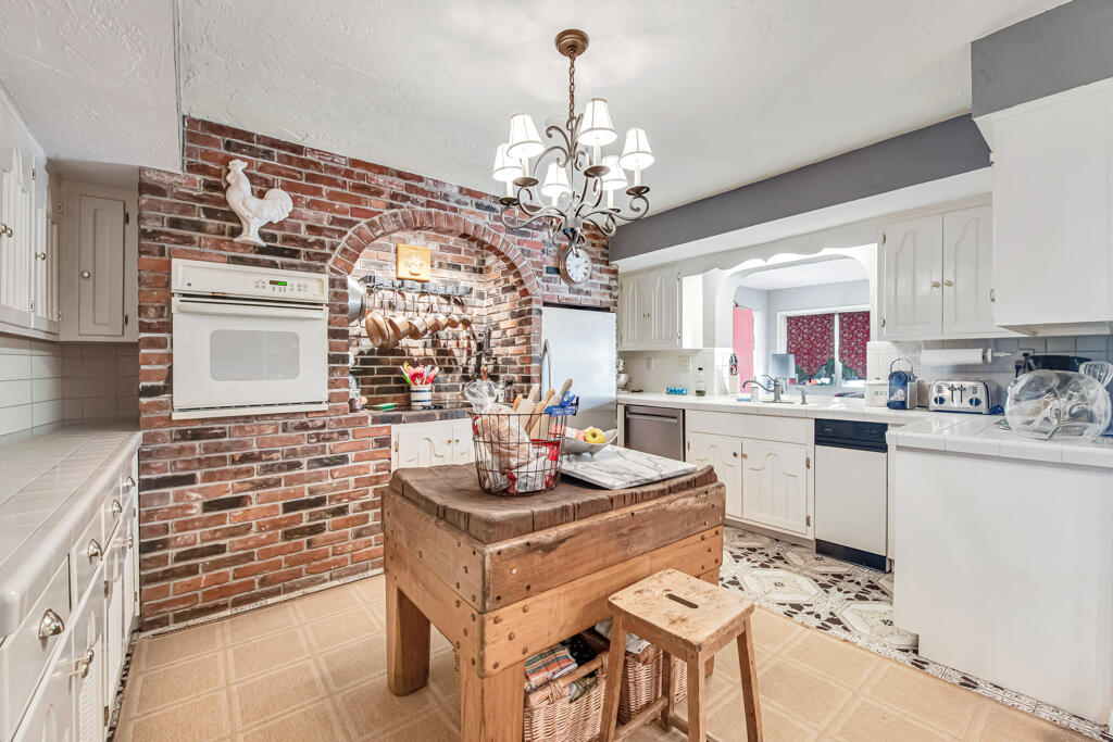 491 SE 16th Pompano Beach, FL 33060