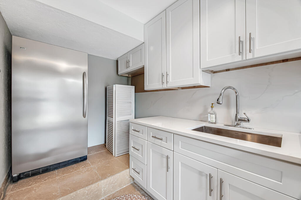 491 SE 16th Pompano Beach, FL 33060