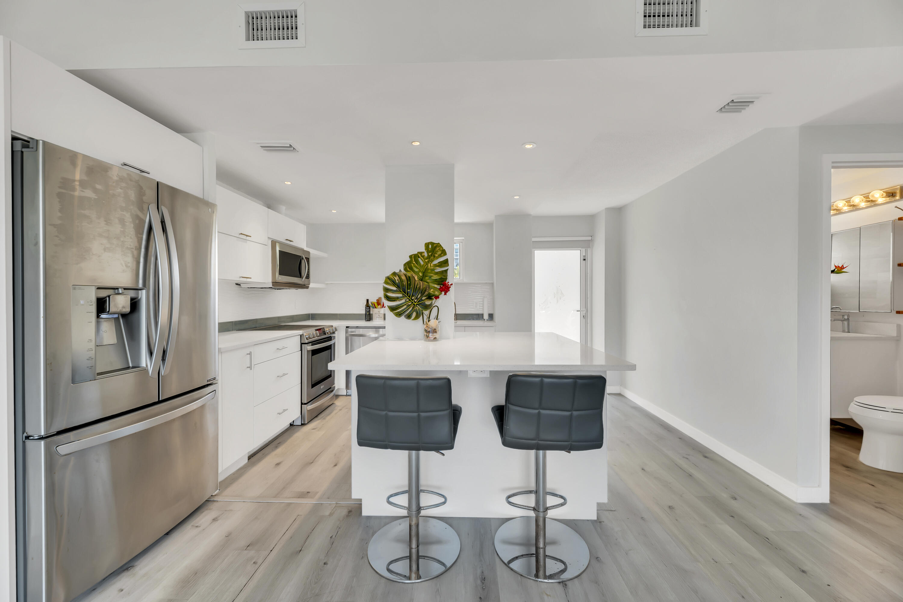 2840 N Ocean #308