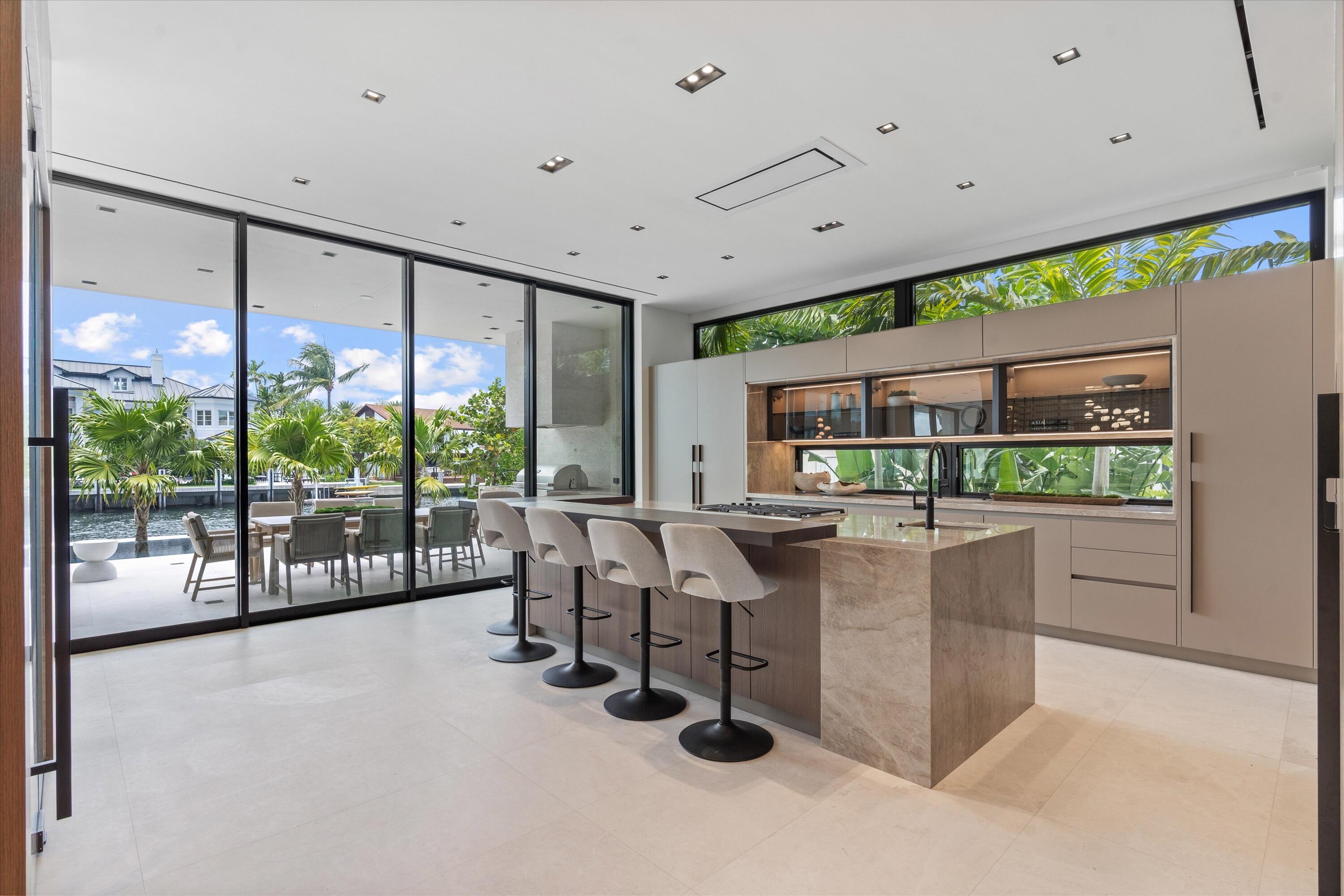 1721 SE 11th Fort Lauderdale, FL 33316