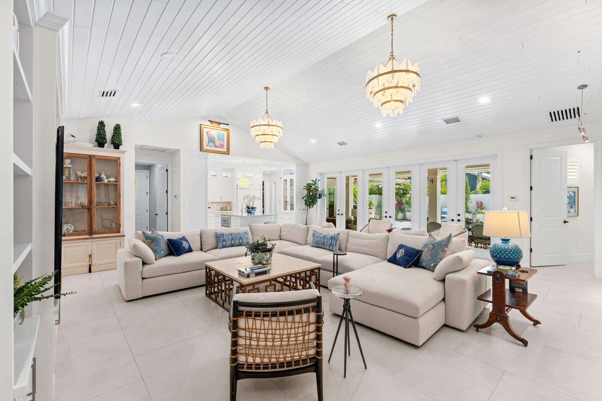 906 Jasmine Vero Beach, FL 32963