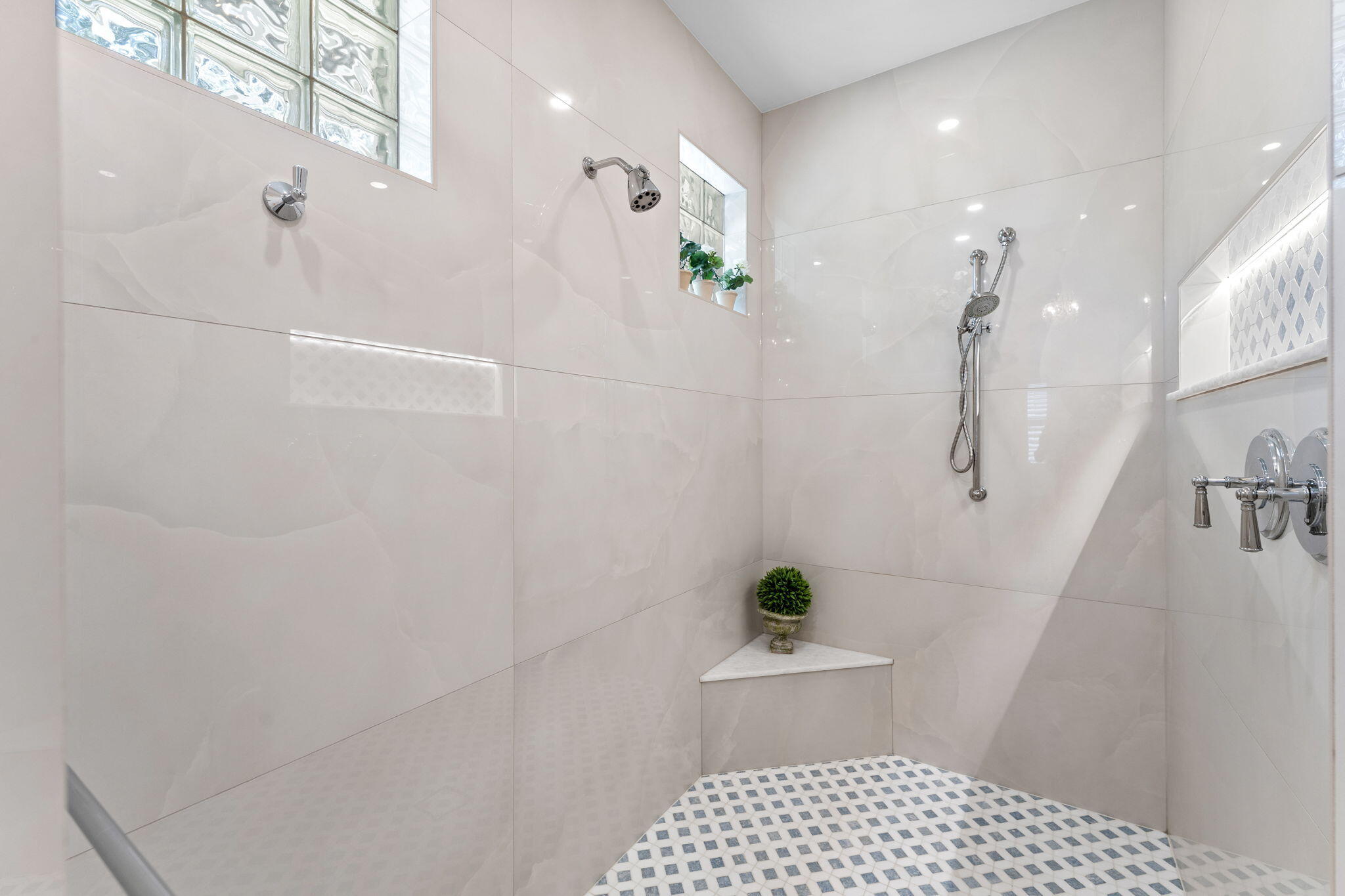906 Jasmine Vero Beach, FL 32963