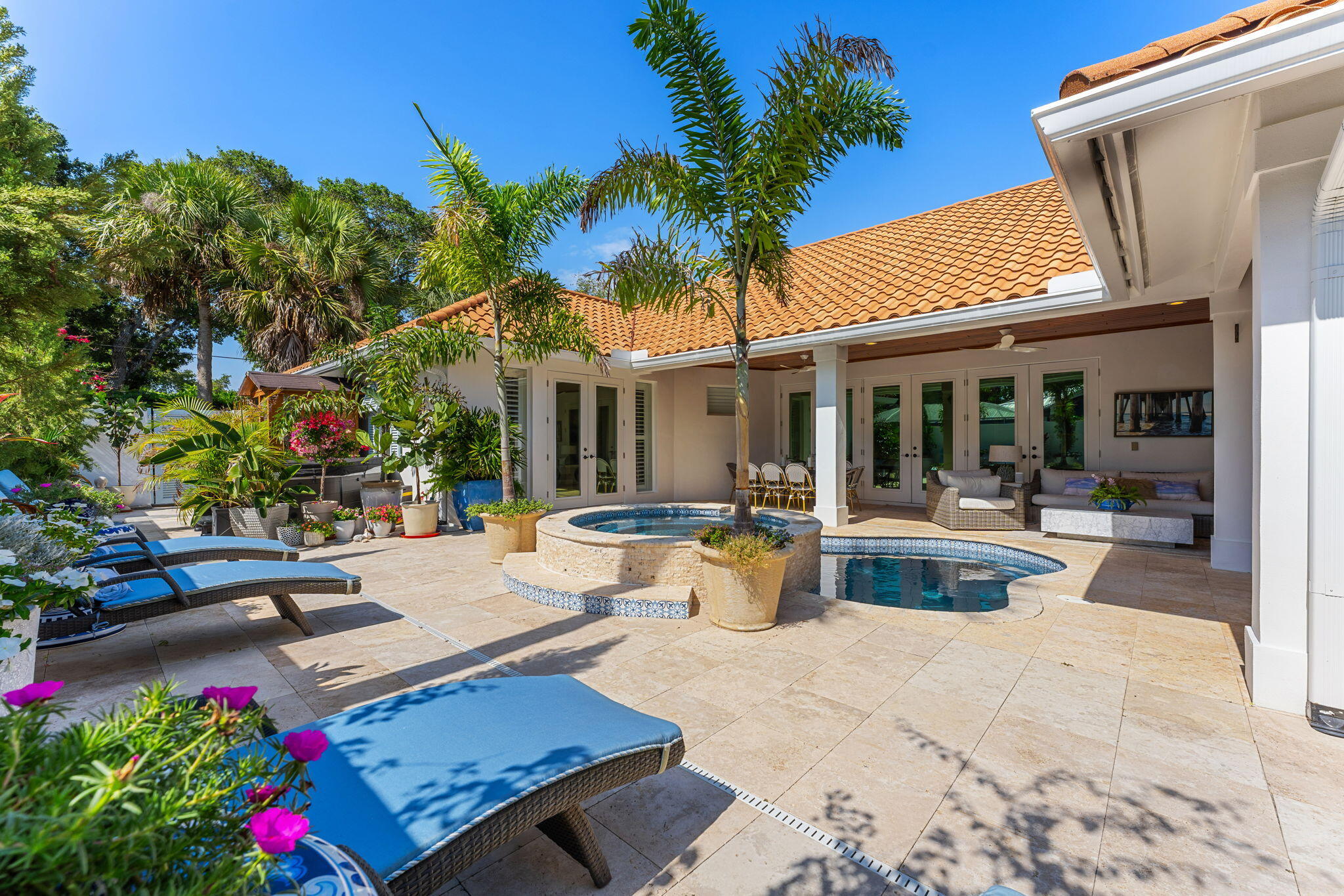 906 Jasmine Vero Beach, FL 32963