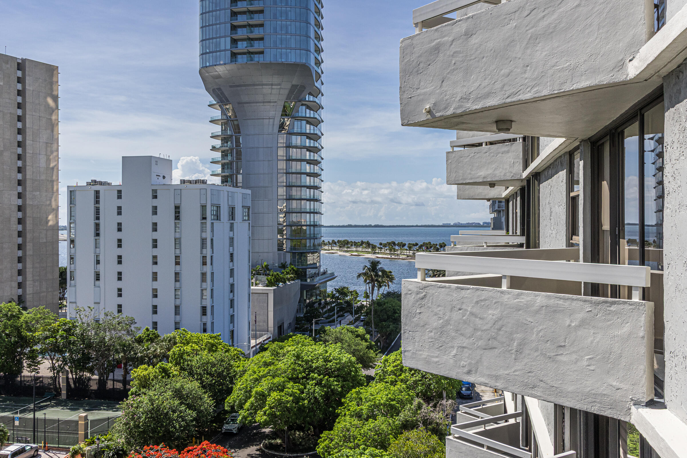 2501 Brickell #903 Miami, FL 33129