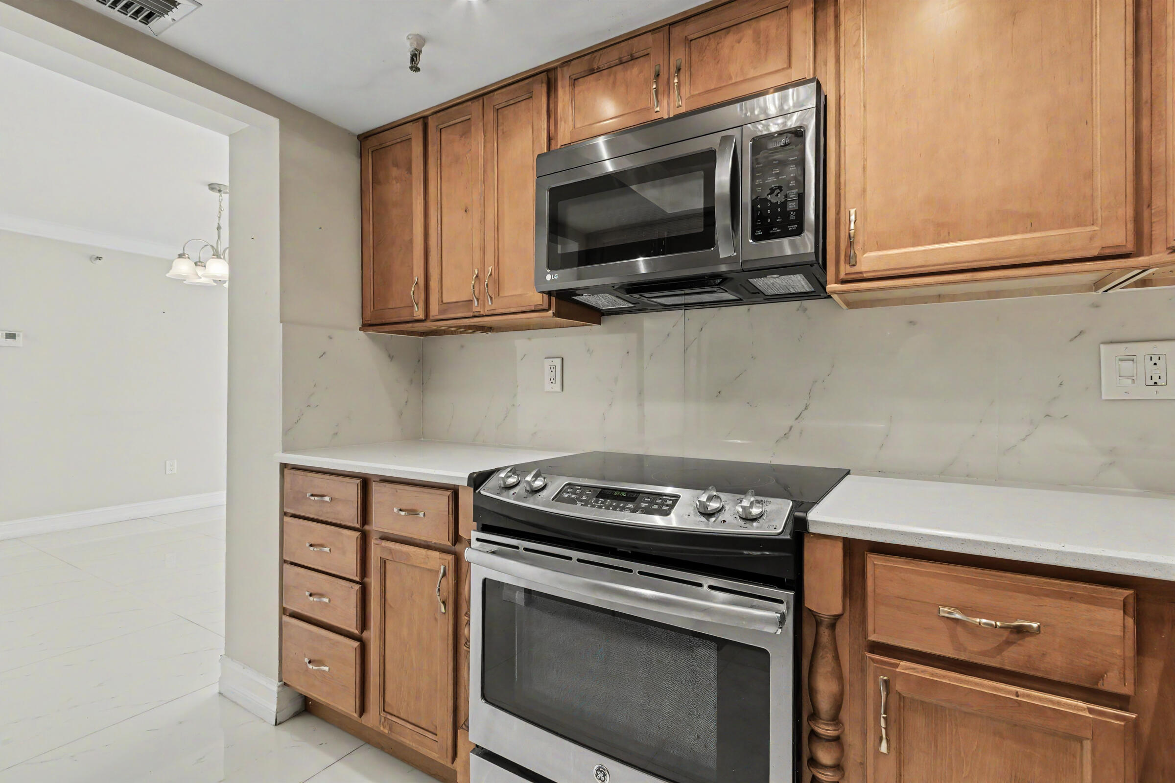 2501 Brickell #903 Miami, FL 33129