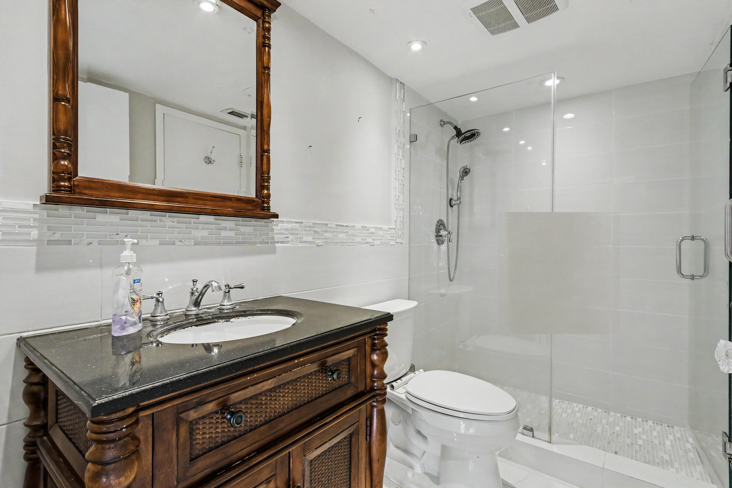 2501 Brickell #903 Miami, FL 33129