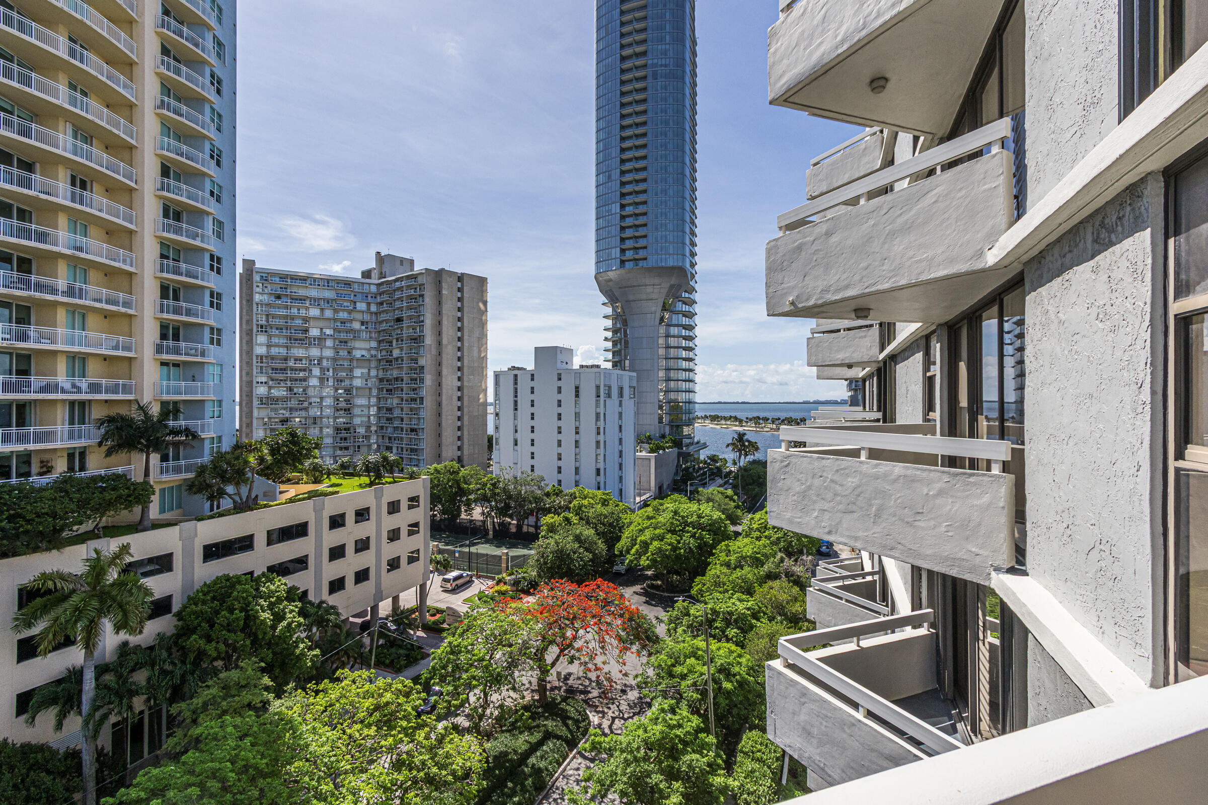 2501 Brickell #903 Miami, FL 33129