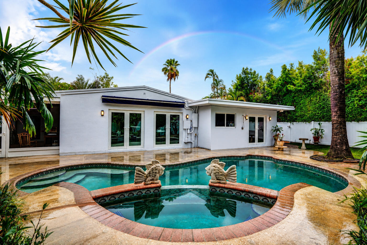 908 NE 16th