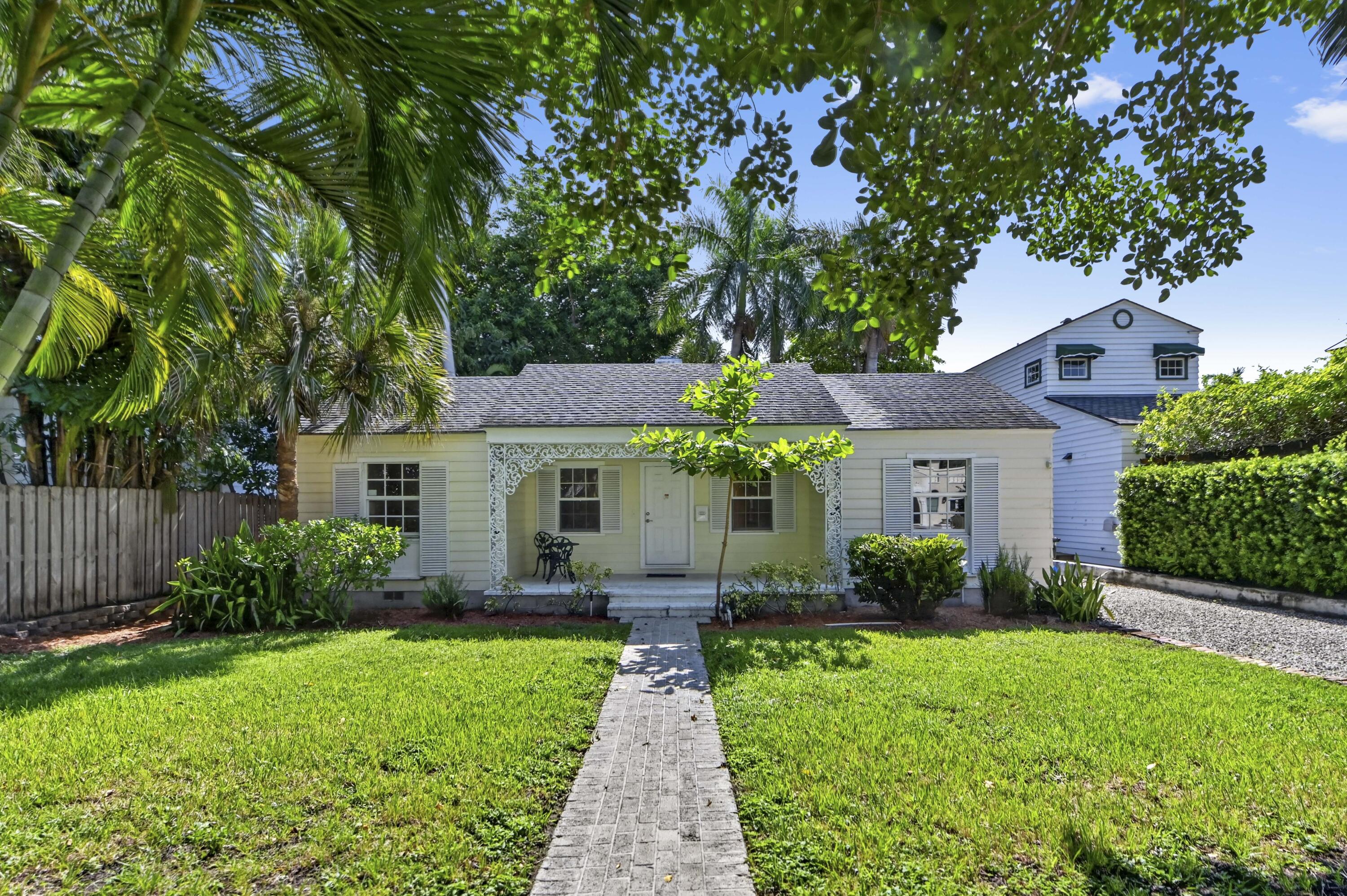 53 Palm Sq