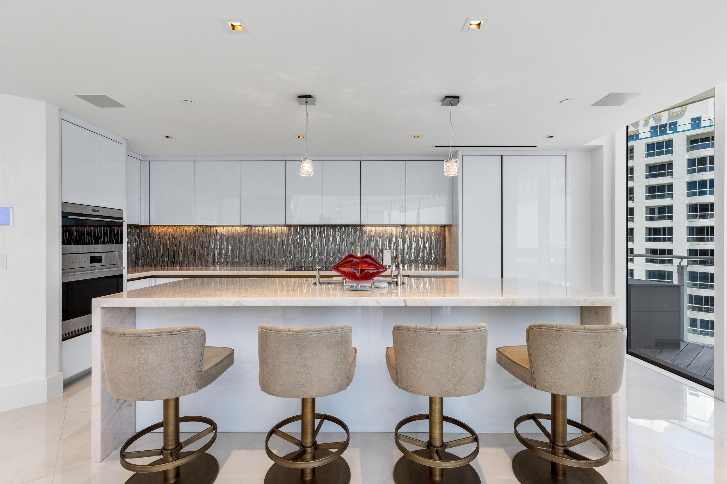 525 N Fort Lauderdale Bch #1702 Fort Lauderdale, FL 33304
