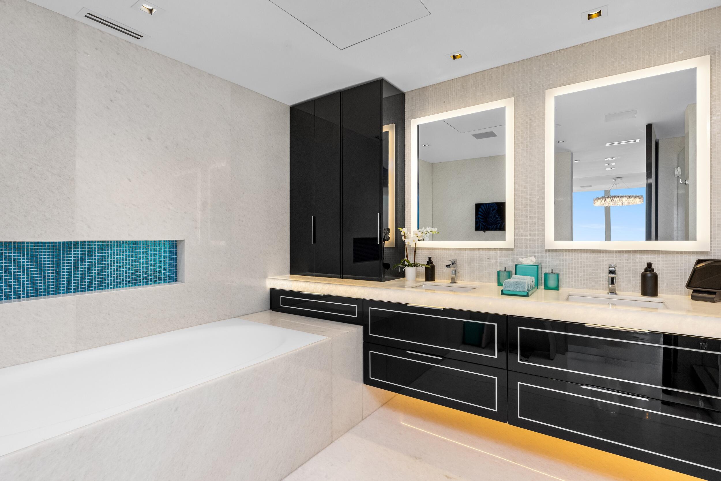 525 N Fort Lauderdale Bch #1702 Fort Lauderdale, FL 33304