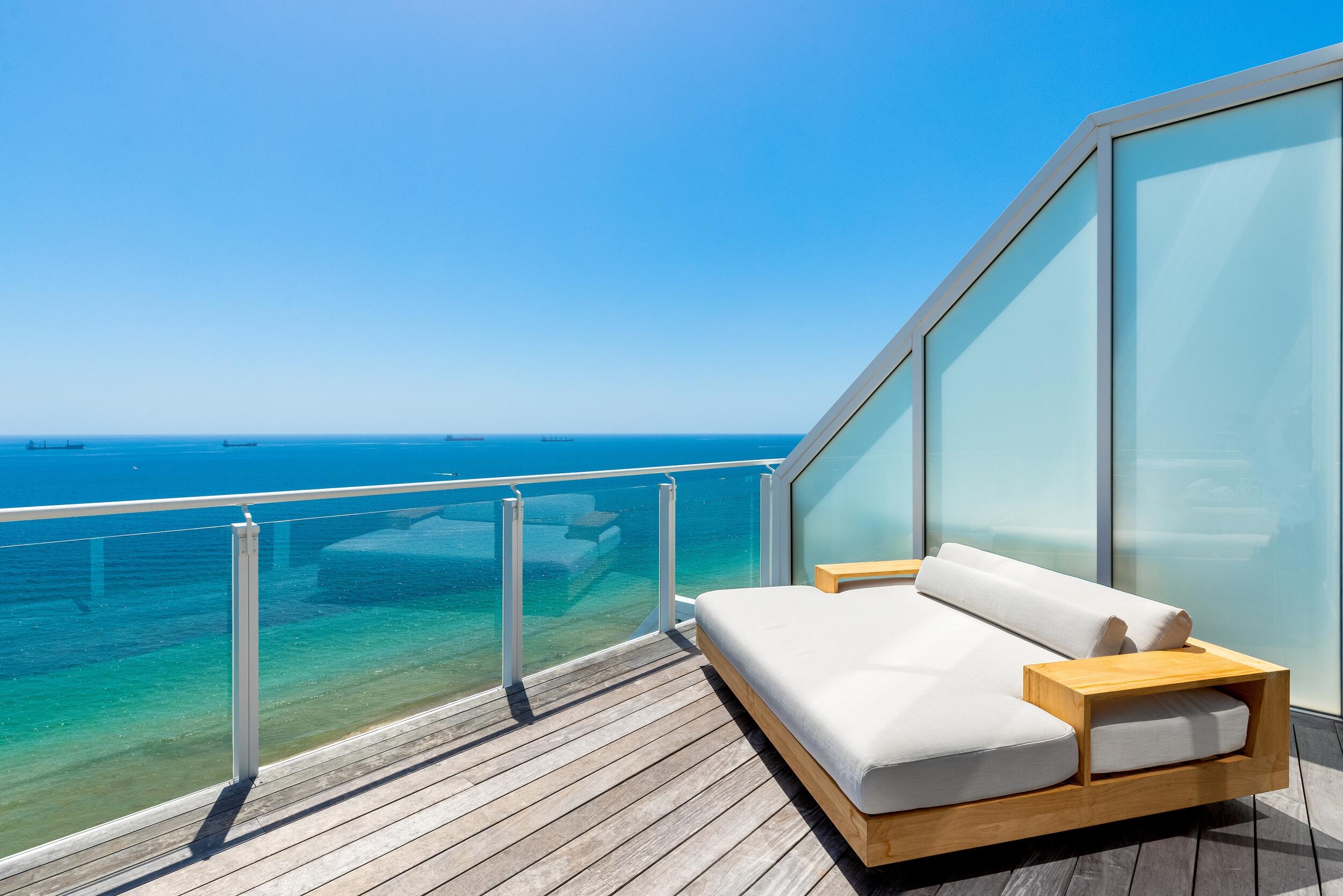 525 N Fort Lauderdale Bch #1702 Fort Lauderdale, FL 33304