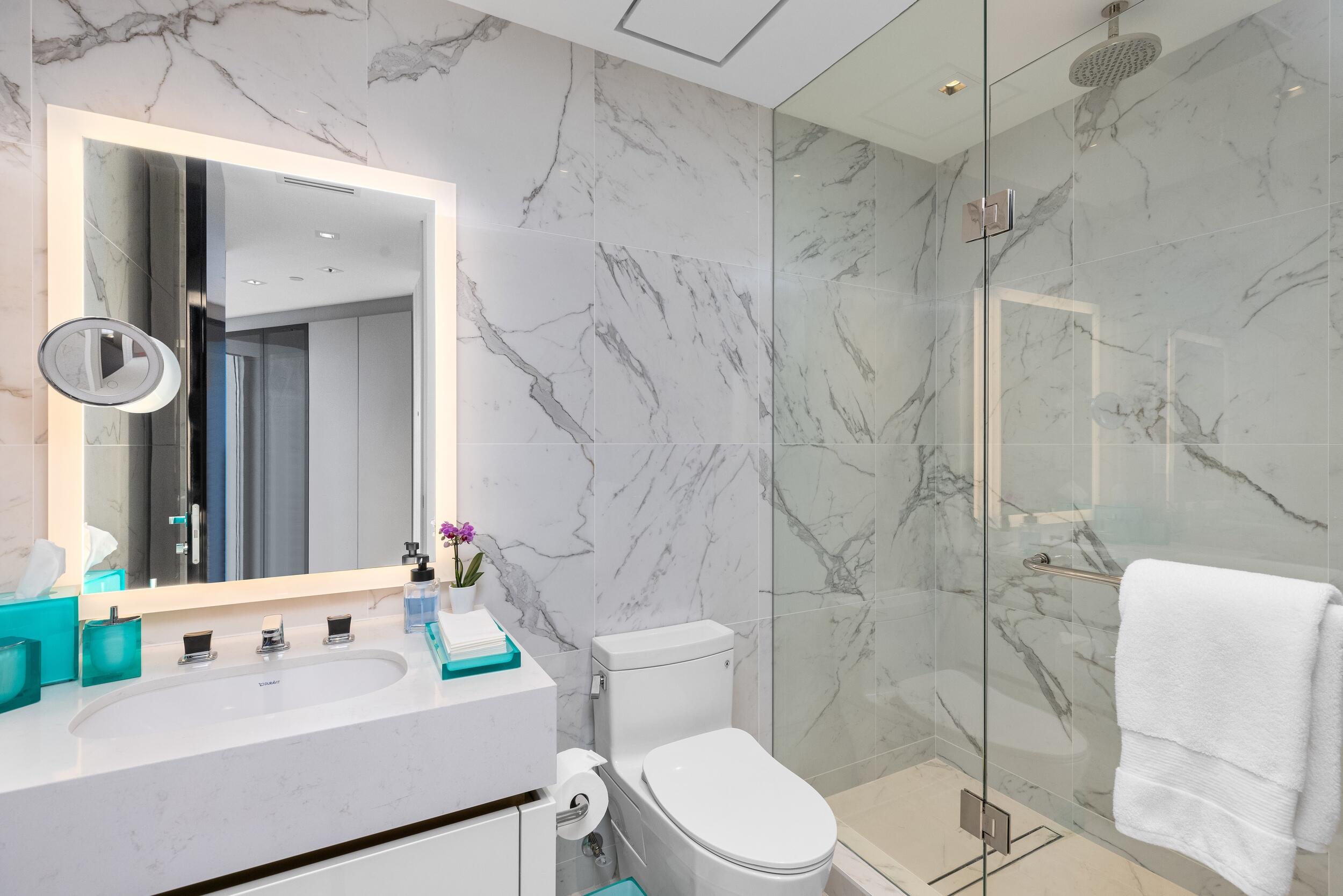 525 N Fort Lauderdale Bch #1702 Fort Lauderdale, FL 33304