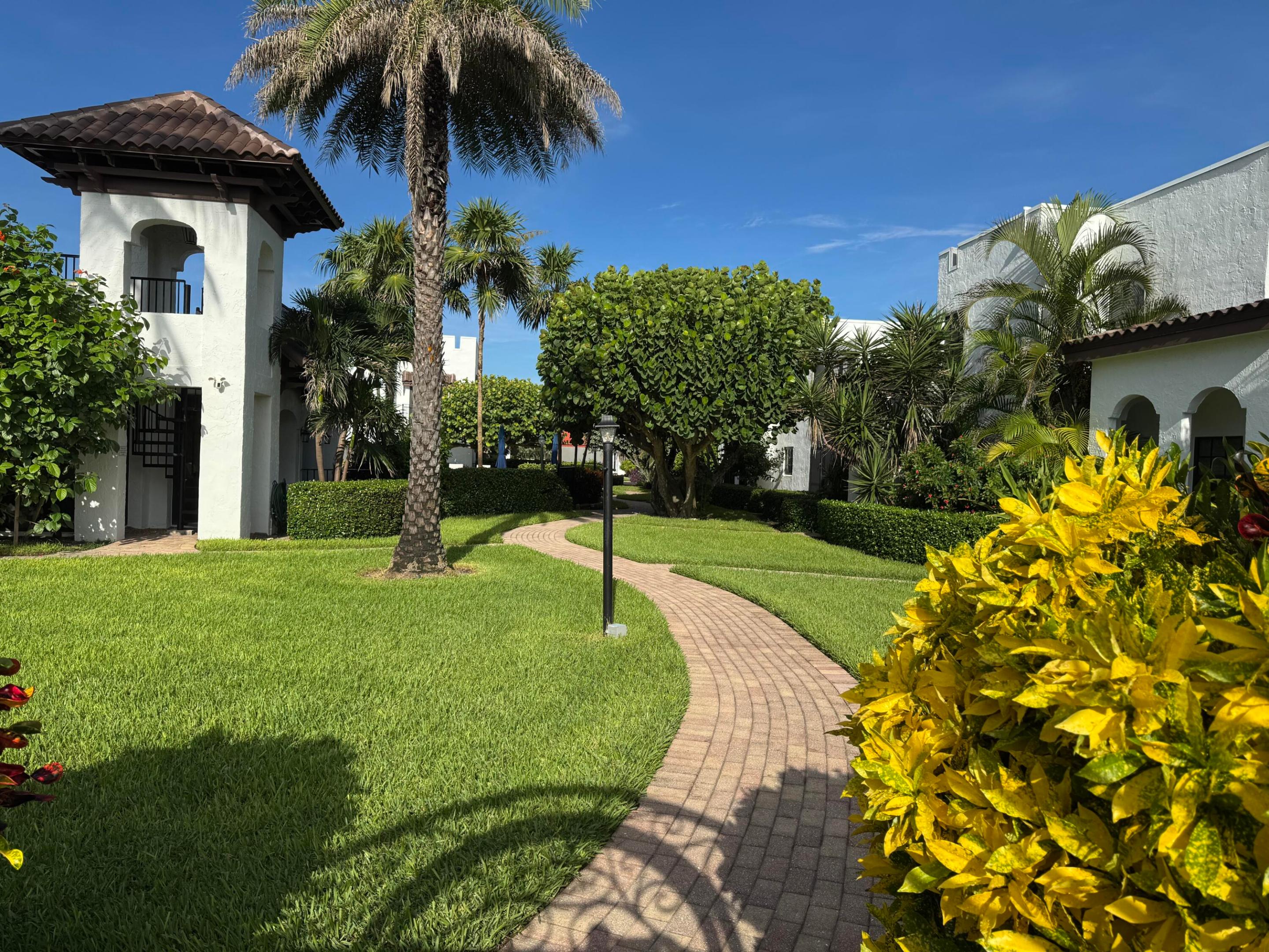 200 S Ocean Blvd