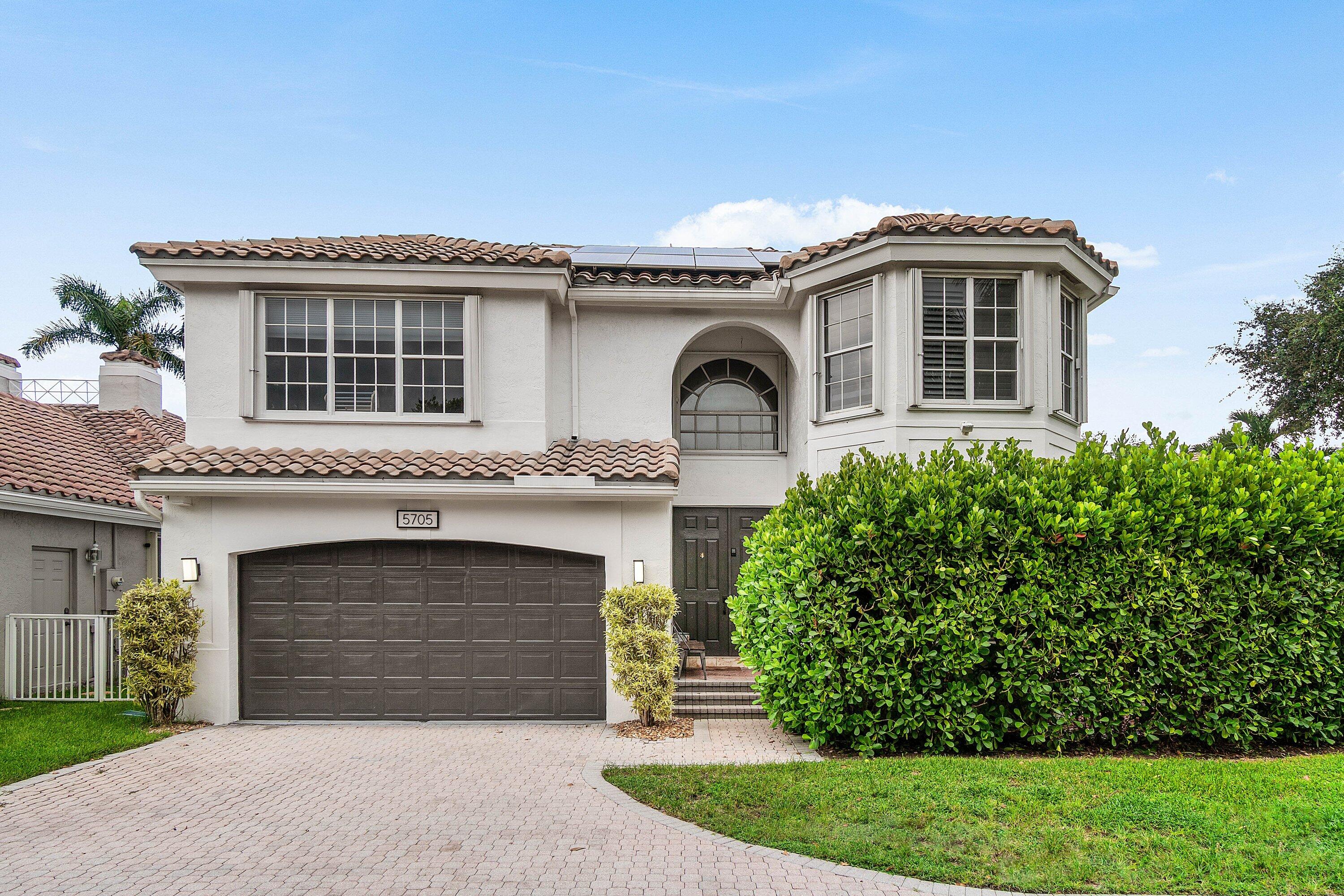 5705 NW 42nd Ct