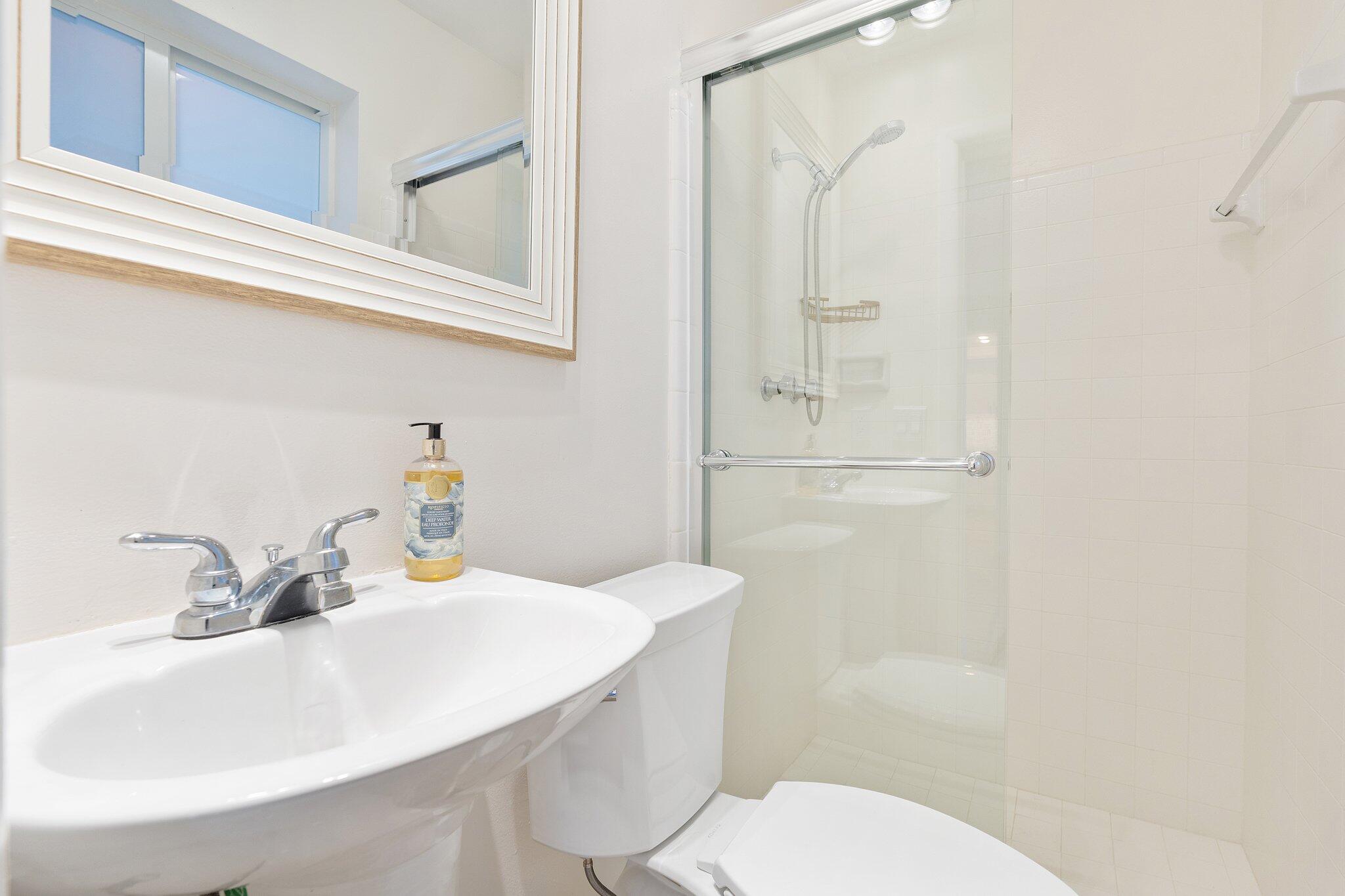 3241 NE 56th Ct Fort Lauderdale, FL 33308
