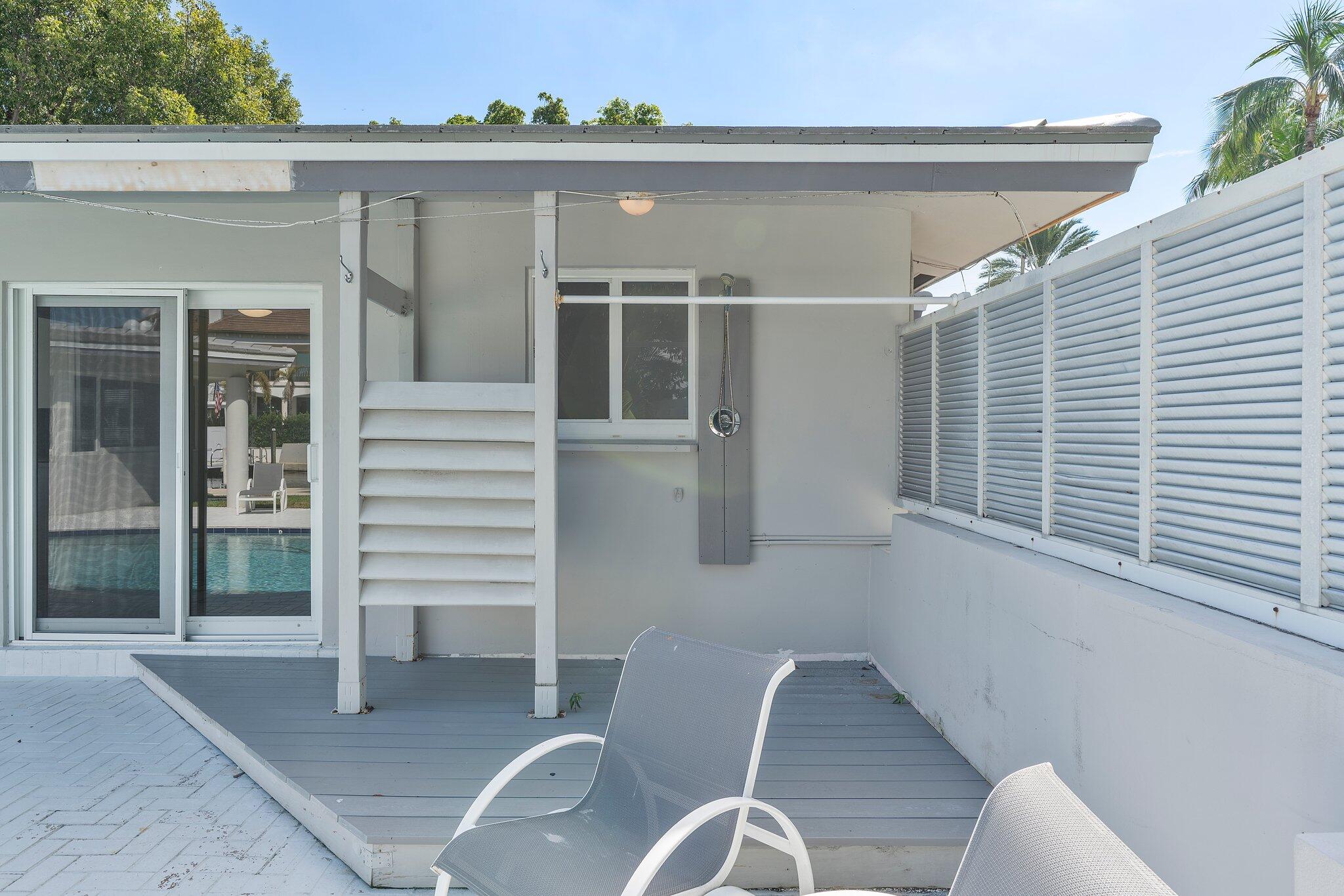 3241 NE 56th Ct Fort Lauderdale, FL 33308