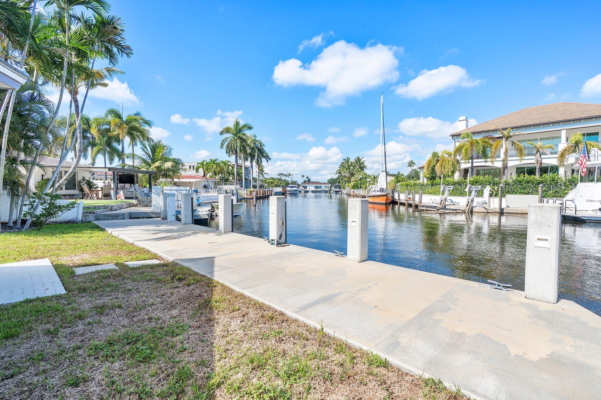 3241 NE 56th Ct Fort Lauderdale, FL 33308