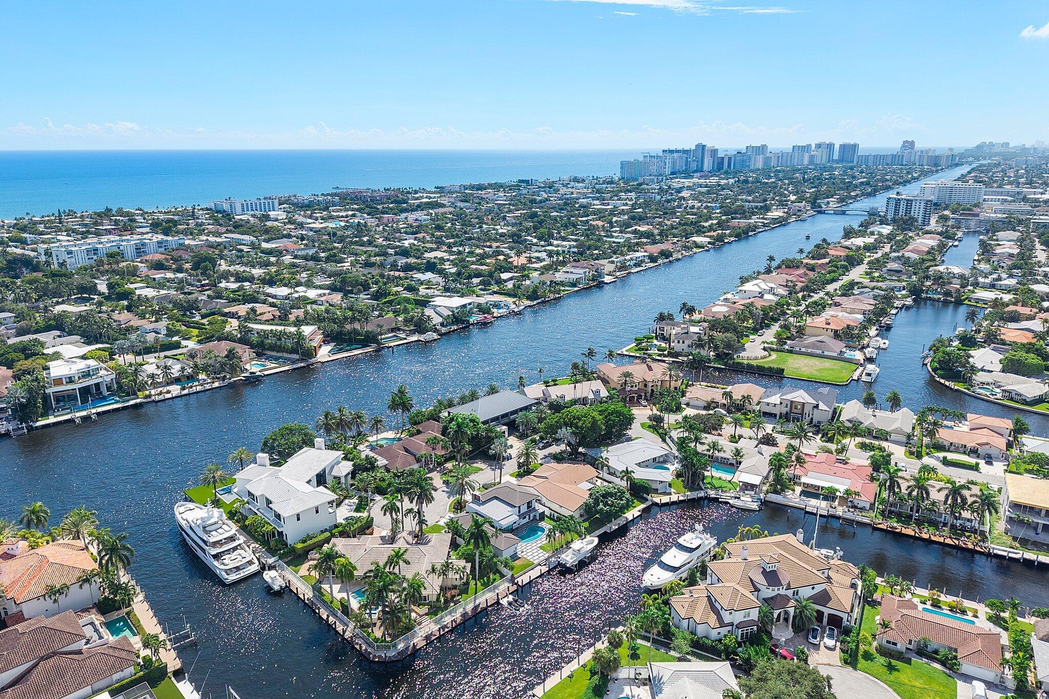 3241 NE 56th Ct Fort Lauderdale, FL 33308